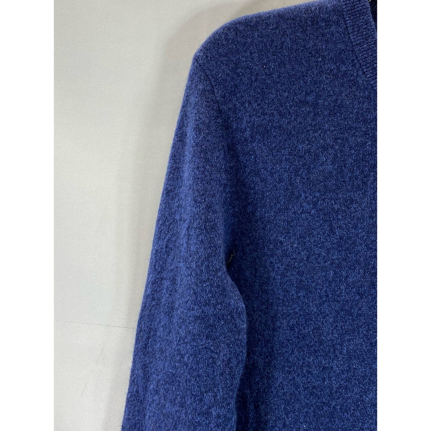 THE MEN'S STORE BLOOMINGDALES Men's Blue V-Neck Cashmere Pullover Sweater SZ S