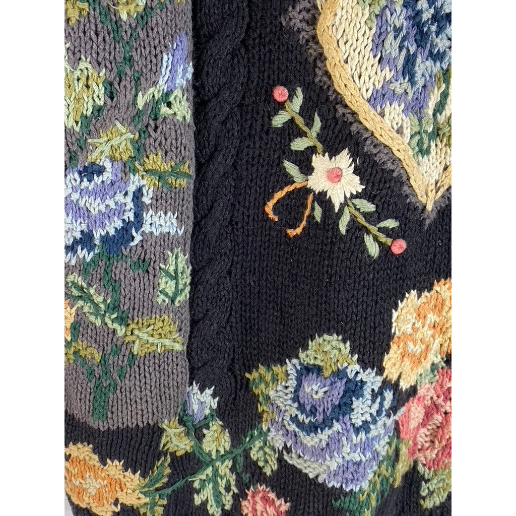 CRYSTAL-KOBE Women's Black Vintage Floral Thick Knit Crewneck Sweater SZ M