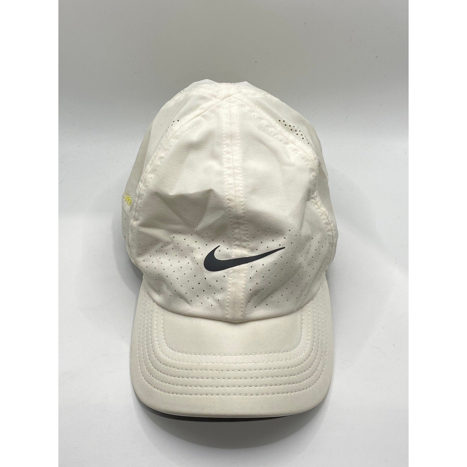 NIKE Men's White Dri-Fit ADV Heritage 86 Perforated Hat SZ OS