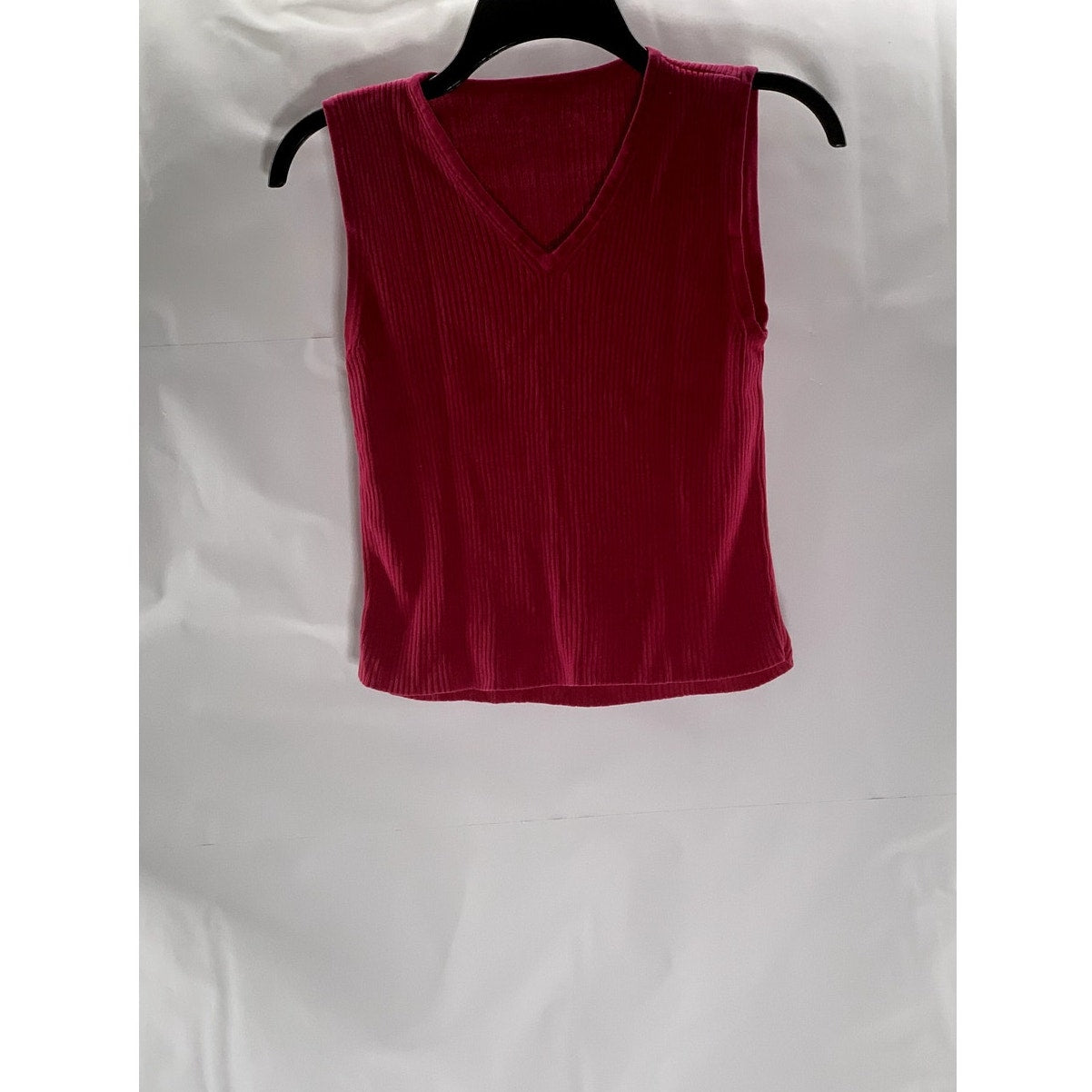 UNBRANDED Women's Fuchsia Ribbed V-Neck Sleeveless Top SZ S