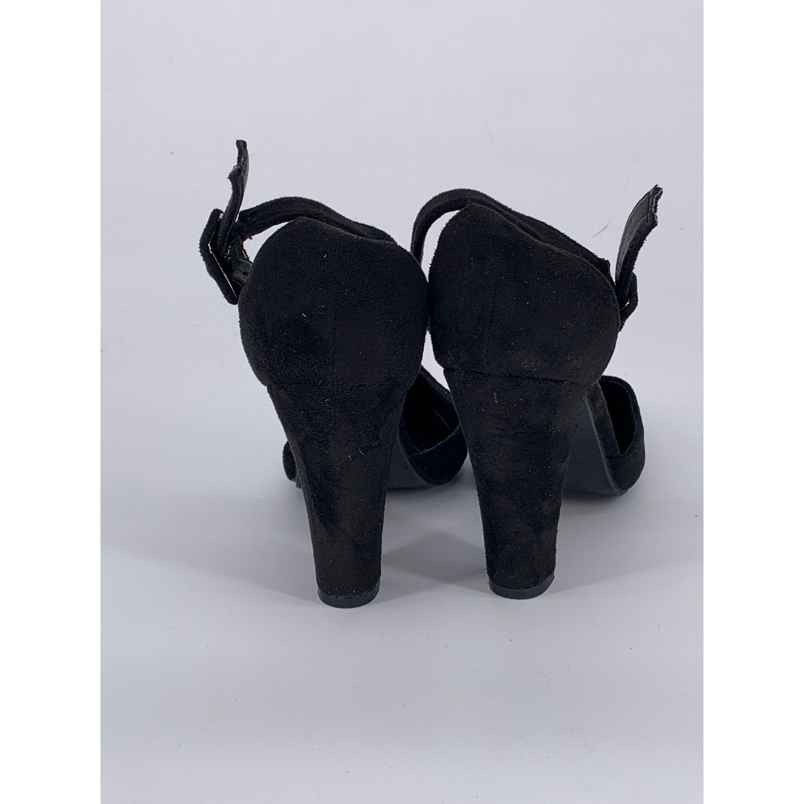 UNBRANDED Women's Black Faux Suede Pointed-Toe Ankle Strap Pumps SZ 6