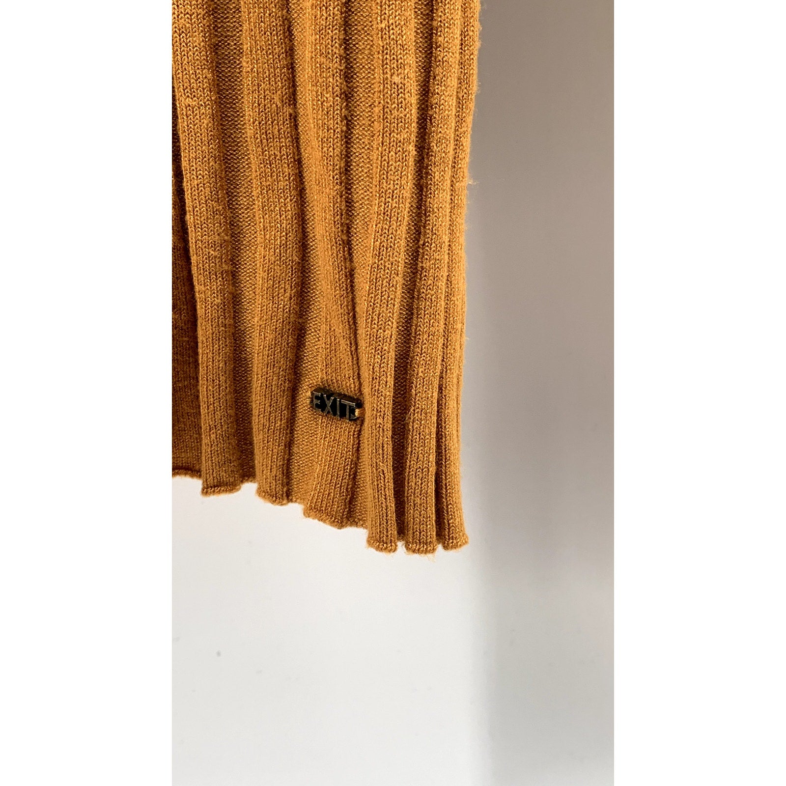EXIT Urban & Vintage Women's Burnt Orange Ribbed Crewneck Long Sleeve Top SZ M