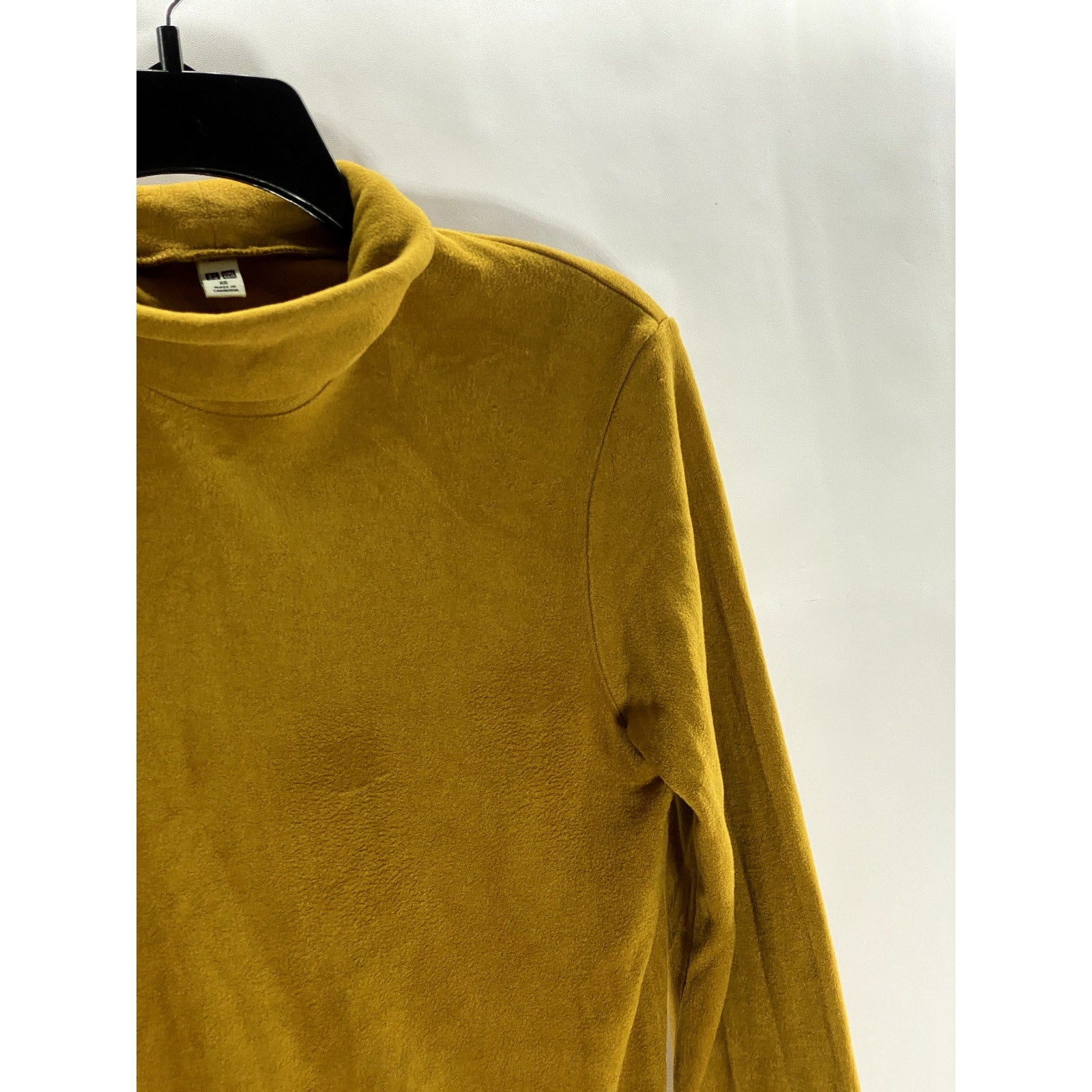 UNIQLO Women's Carmel Brown Heattech Turtleneck Long Sleeve Top SZ XS