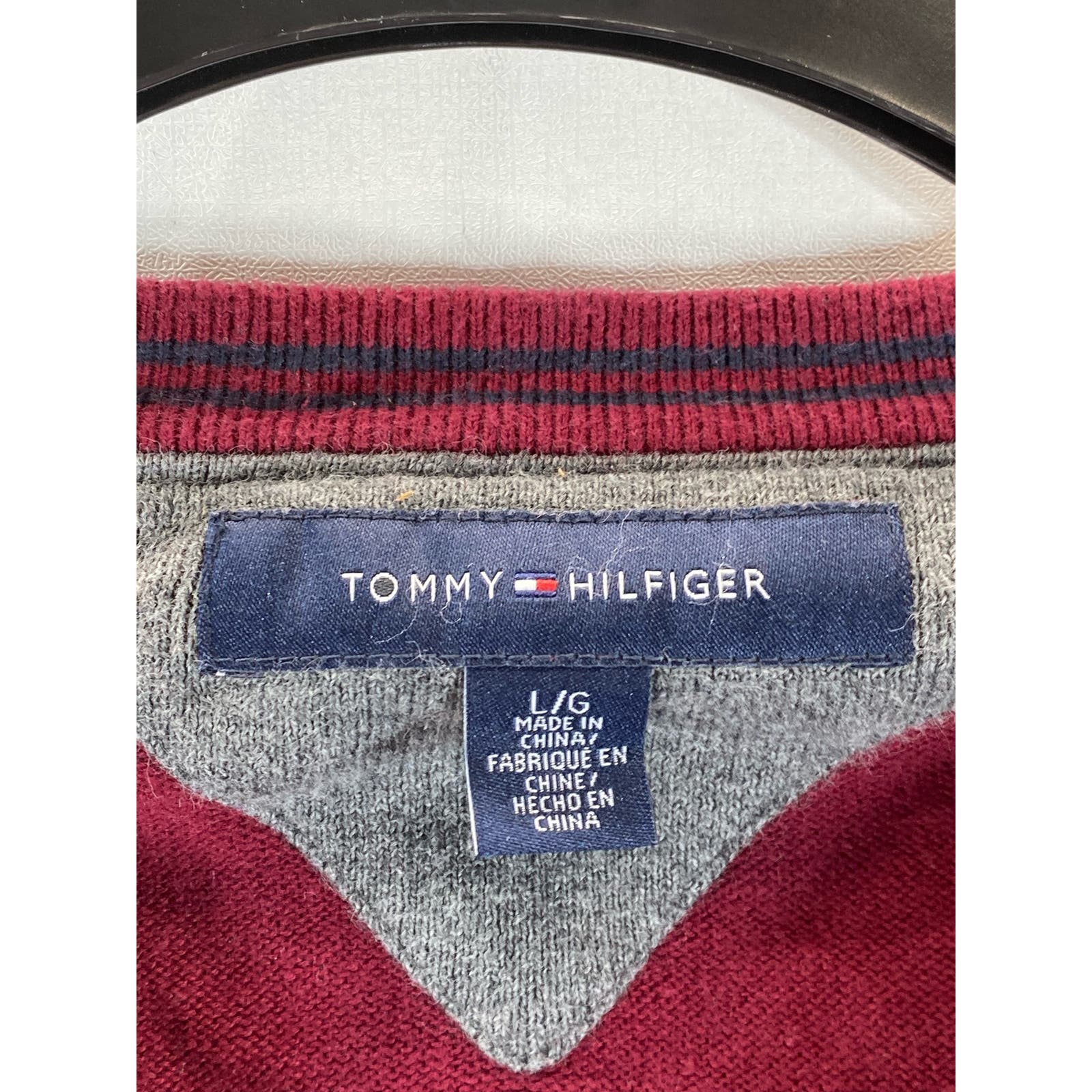 TOMMY HILFIGER Men's Sonoma Red V-Neck Pullover Sweater SZ L