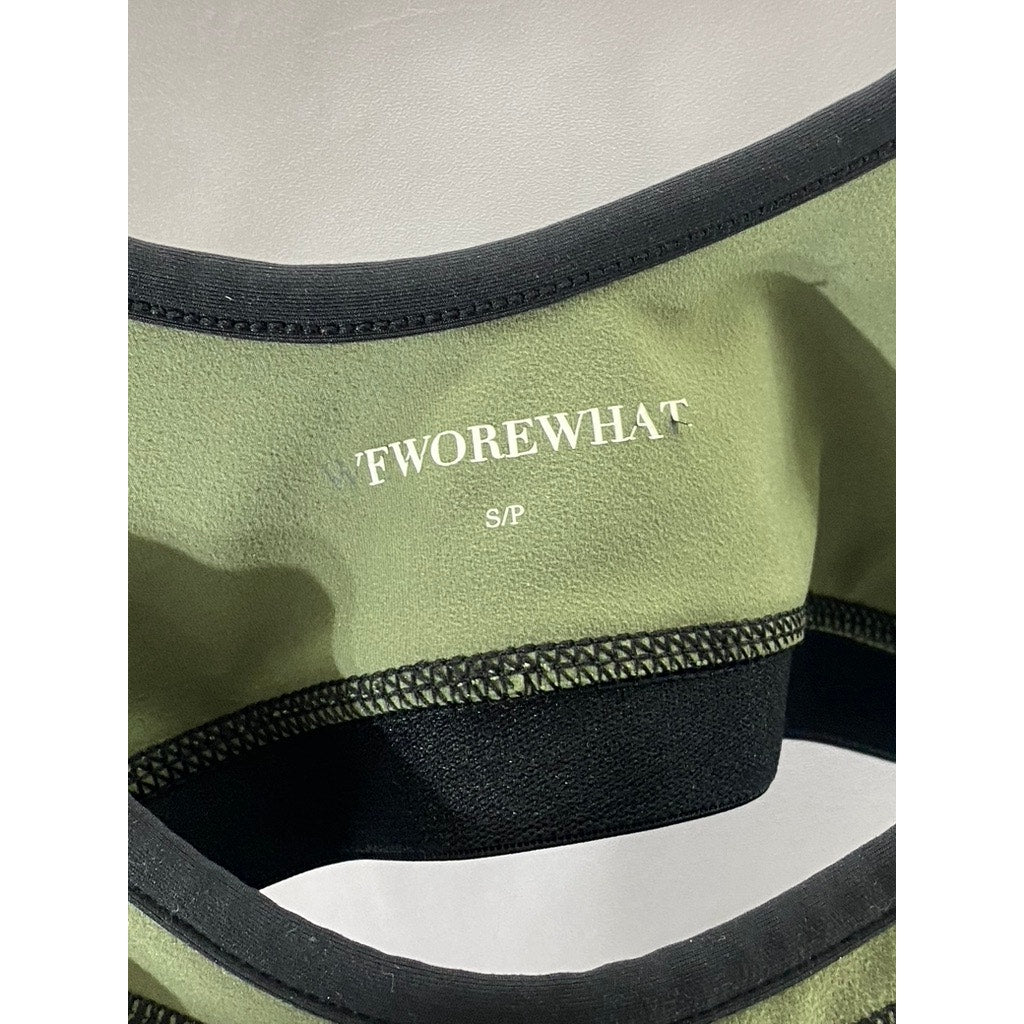 WEWOREWHAT Women’s Olive Green Scoop-Neck Silhouette Sports Bra SZ S