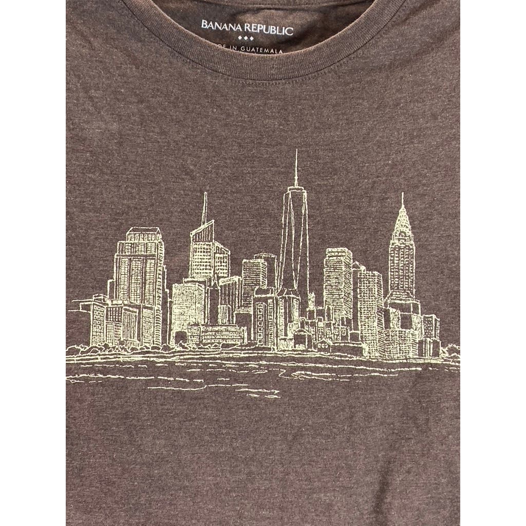 BANANA REPUBLIC Men's Cabin Brown New York Skyline Graphic Crewneck T-Shirt SZ S