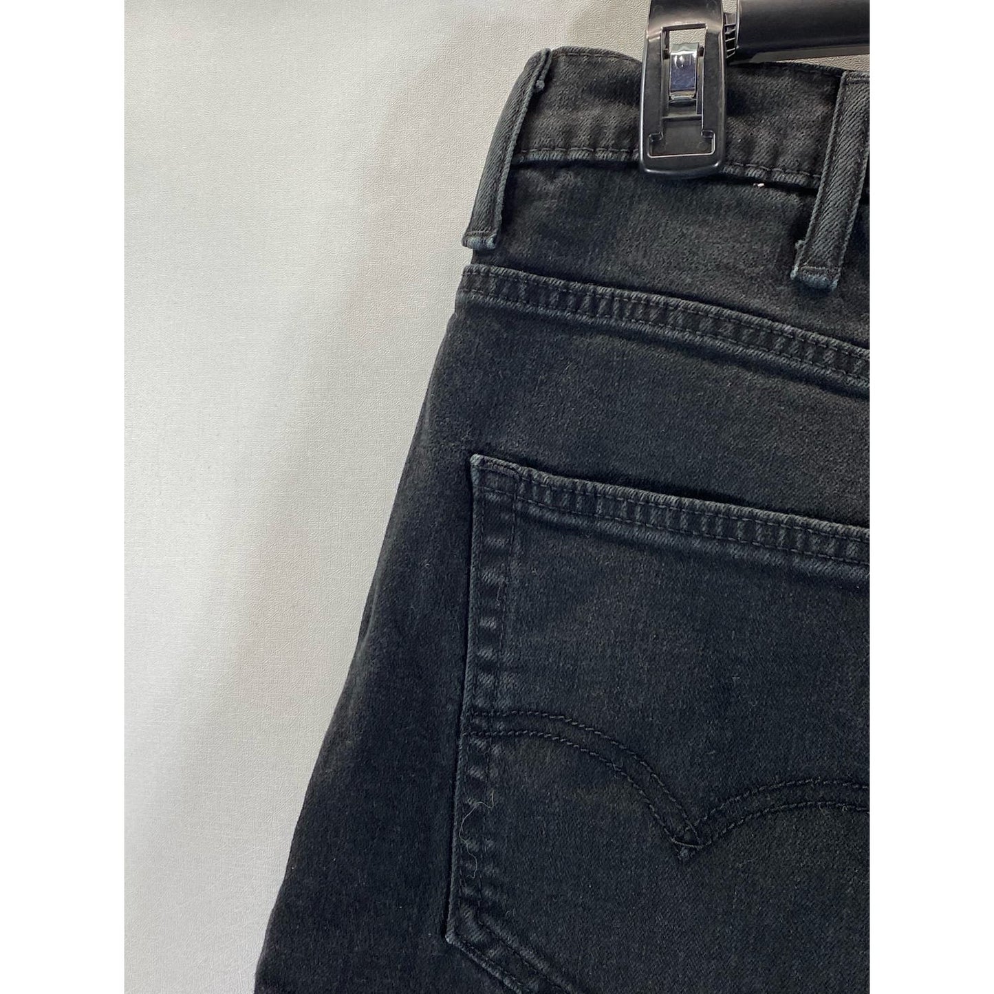 LEVI'S Men's Jet Black 569 Loose-Fit Five-Pocket Denim Jean Shorts SZ 40