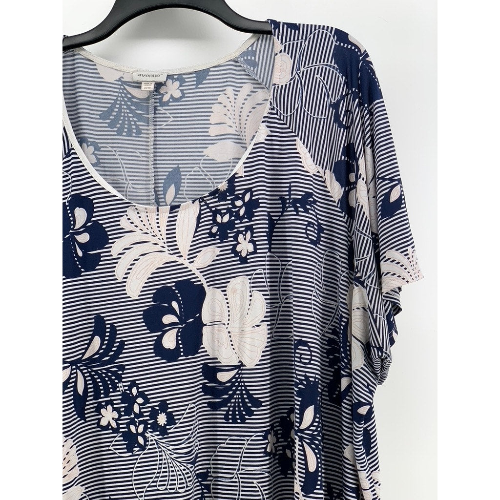 AVENUE Women's Plus Navy Floral Striped Scoop-Neck Short Sleeve Top SZ 26/28