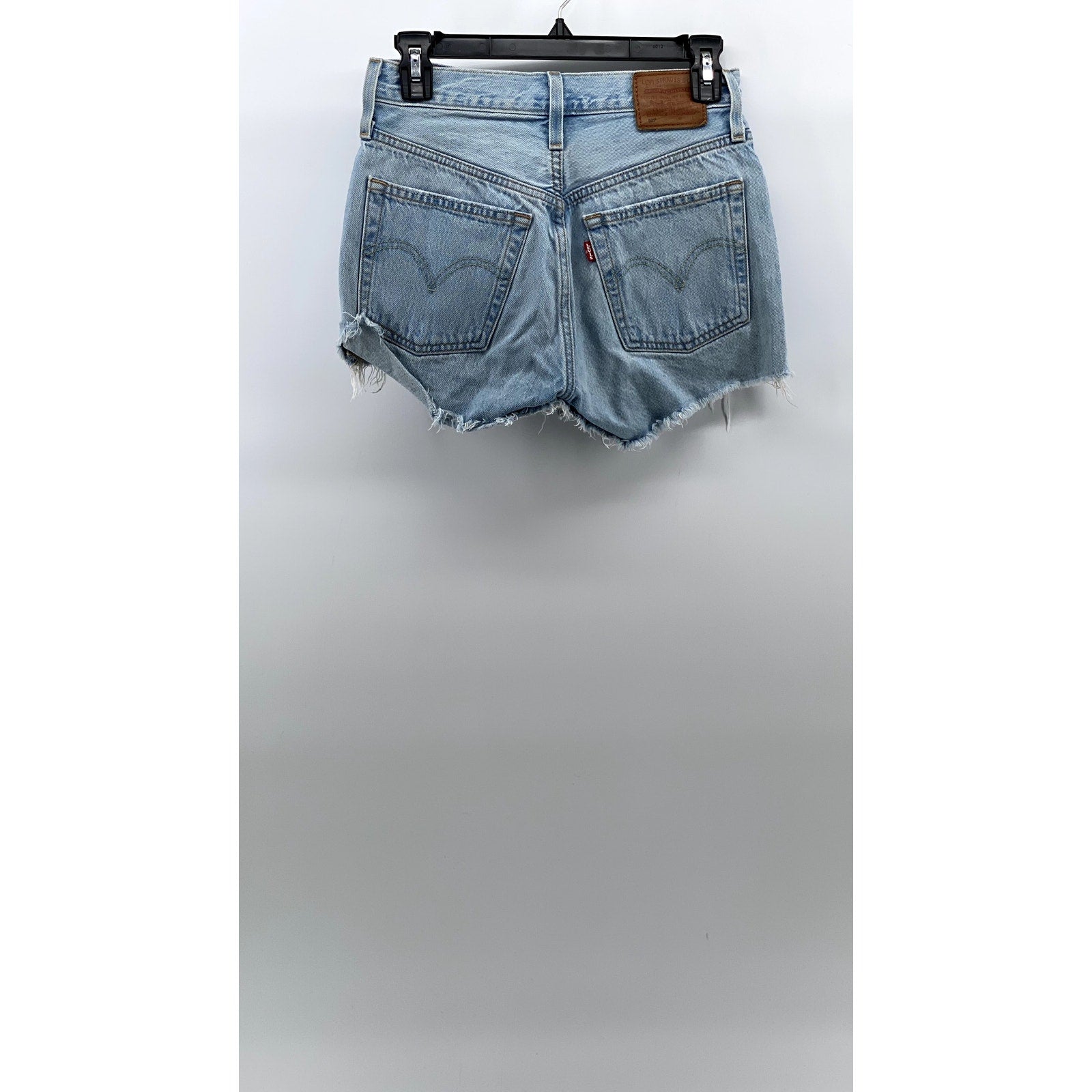 LEVI'S Women's Light Blue Denim 501 Distressed Five-Pocket High-Rise Short SZ 29