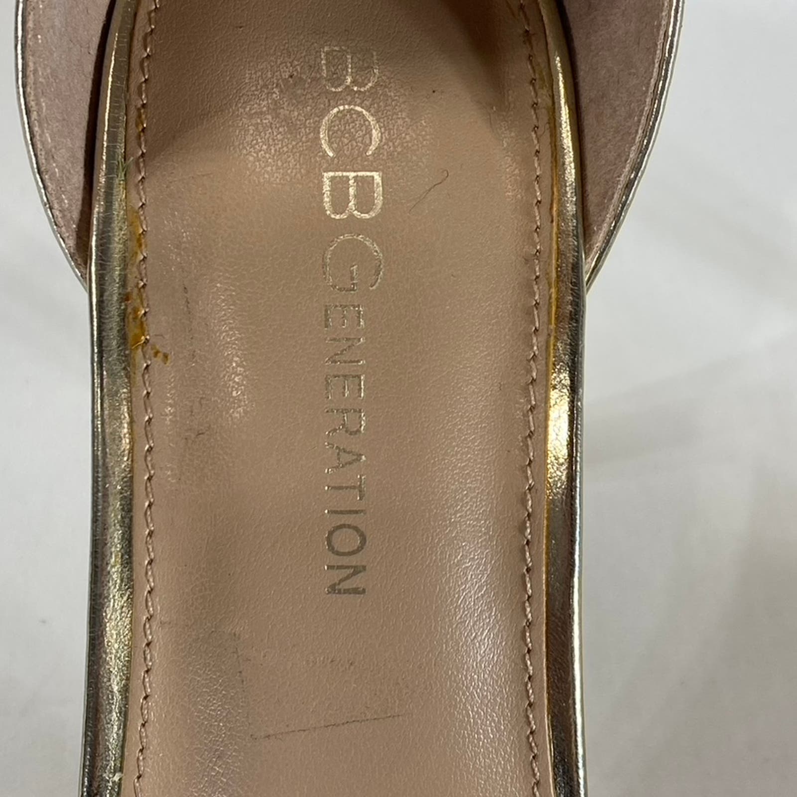 BCBGENERATION Women's Gold Metallic Isabel Braided Chain Heeled Sandals SZ 8.5