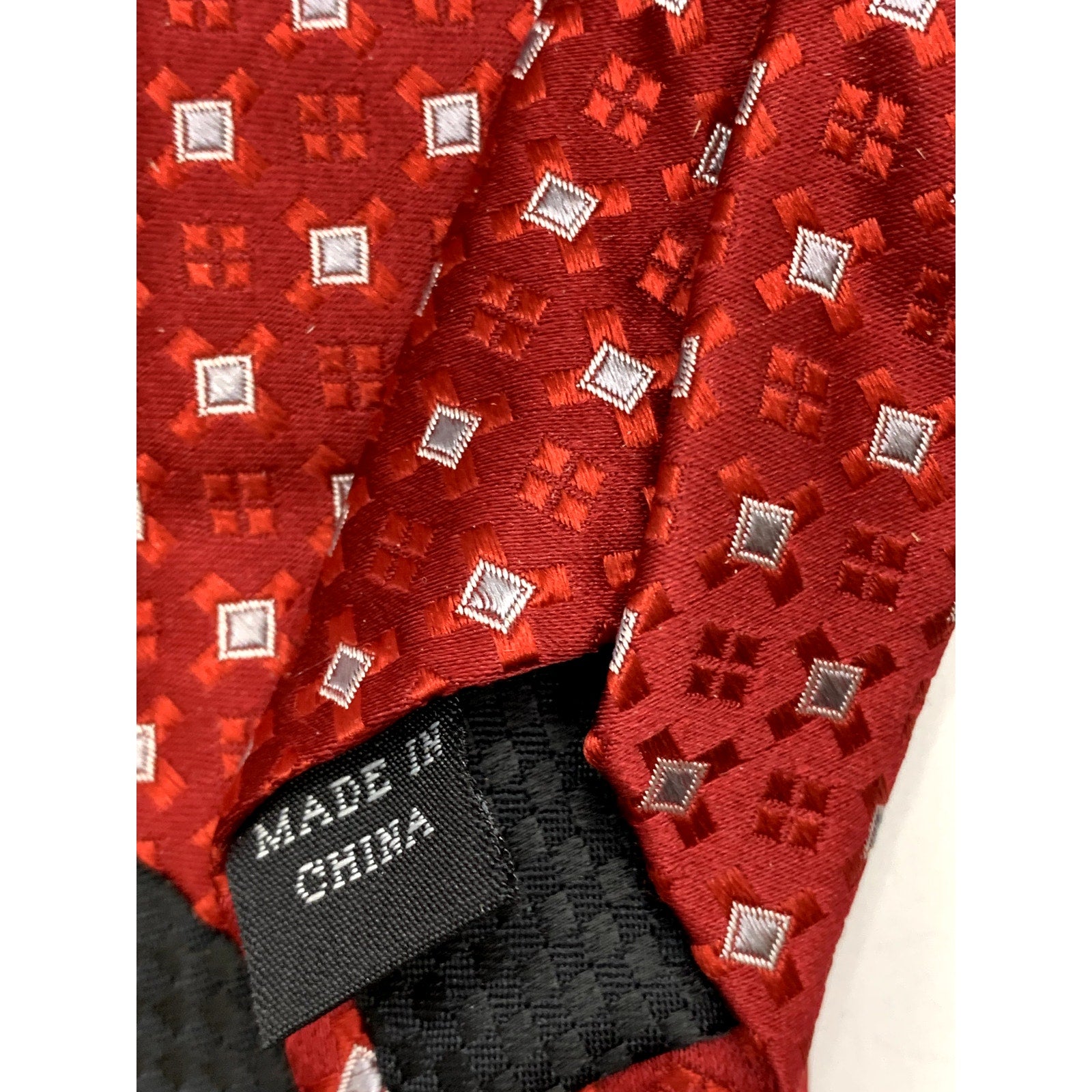 SEAN JOHN Men's Vintage 90's Red Geometric Square Silk Tie OS