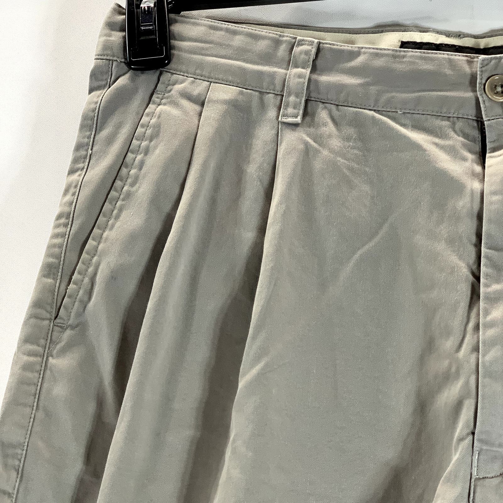 BANANA REPUBLIC Men's Tan Vintage Pleated Front Chino Shorts SZ 34