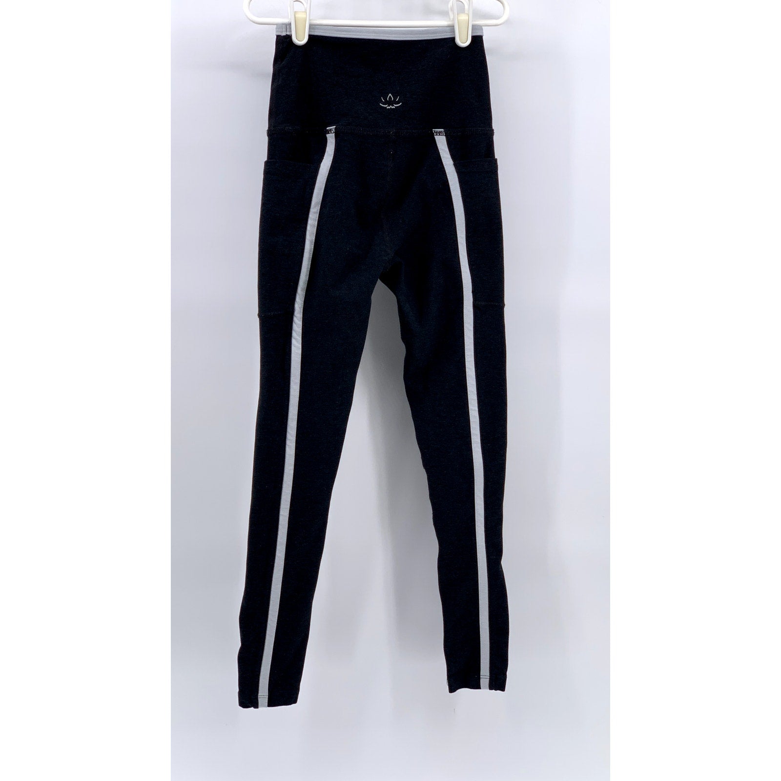 BEYOND YOGA Women's Black Striped High-Rise Ankle-Cropped Leggings SZ XS