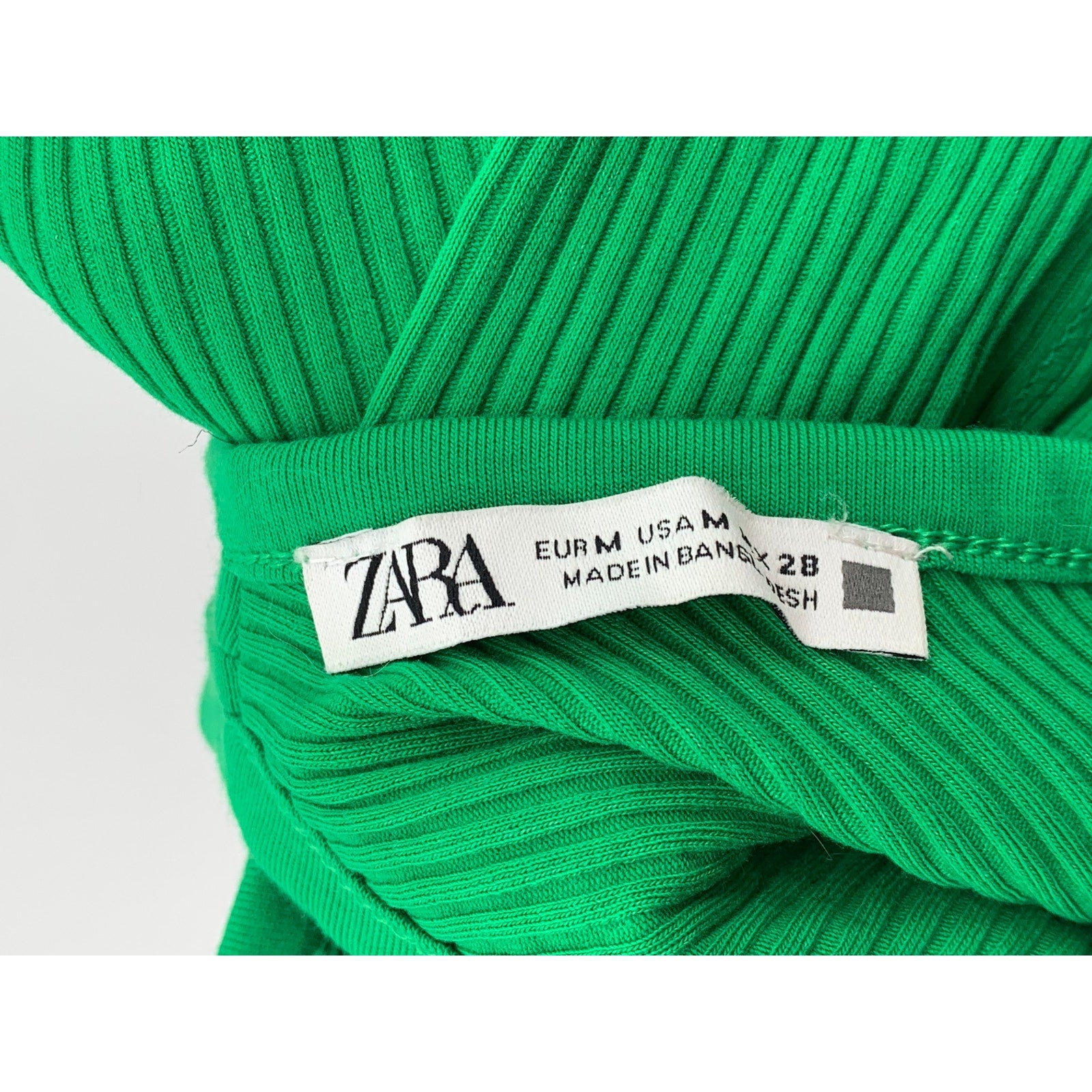 ZARA Women's Green Ribbed Scoop-Neck Spaghetti Strap Casual Tank Top SZ M
