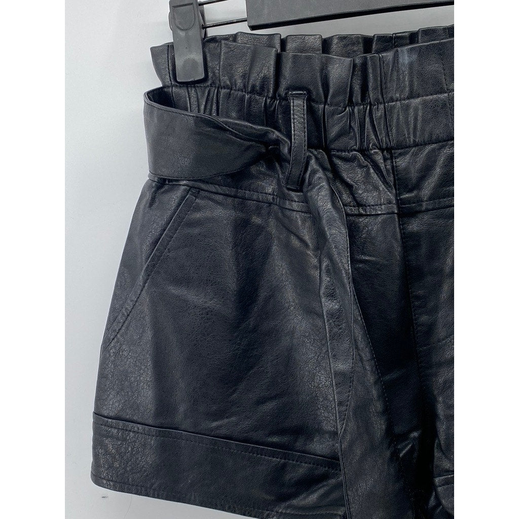 BDG URBAN OUTFITTERS Women’s Black Faux-Leather Belted Paperbag Shorts SZ XS