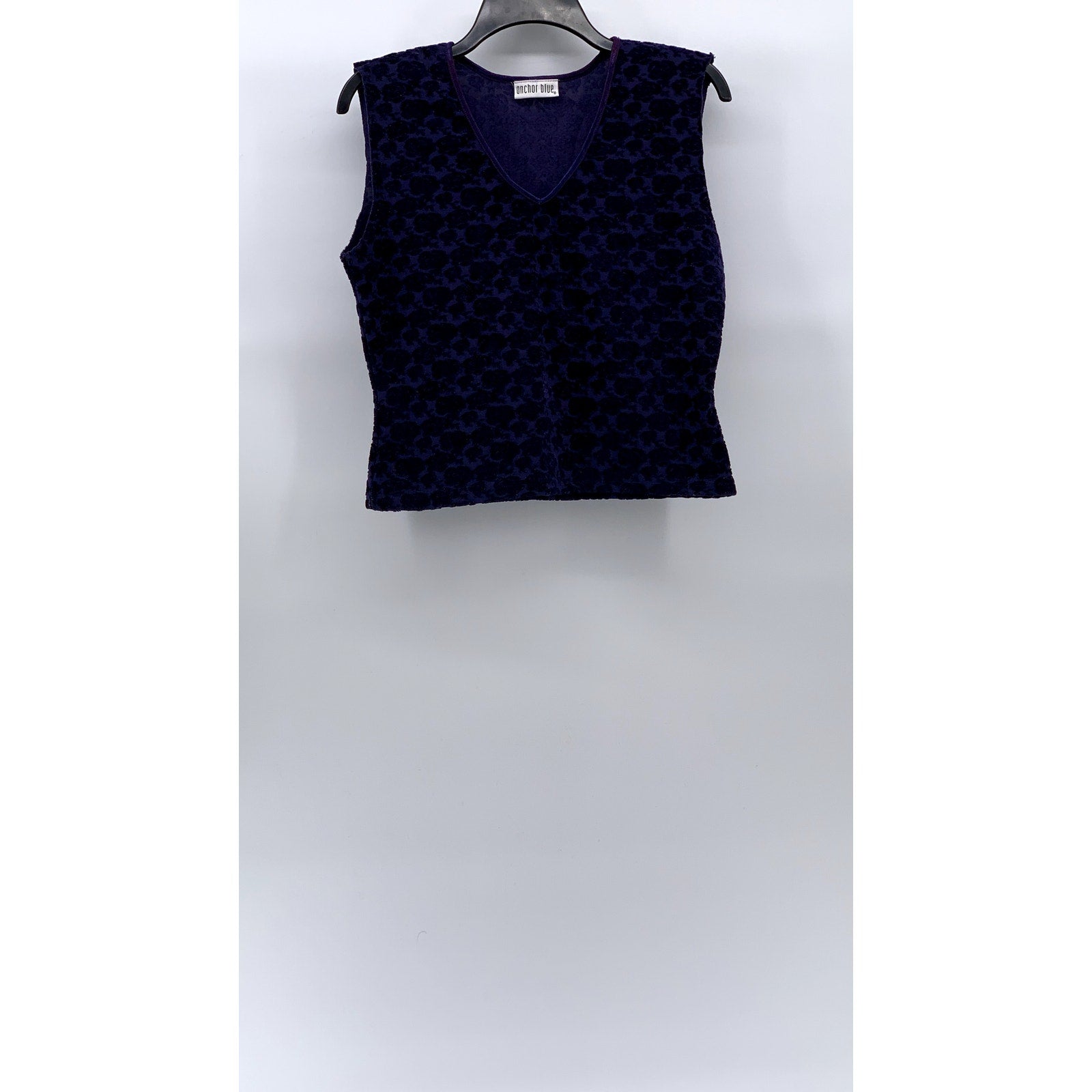 ANCHOR BLUE Women's Blue V-Neck Velvet Rose Print Sleeveless Cropped Top SZ S