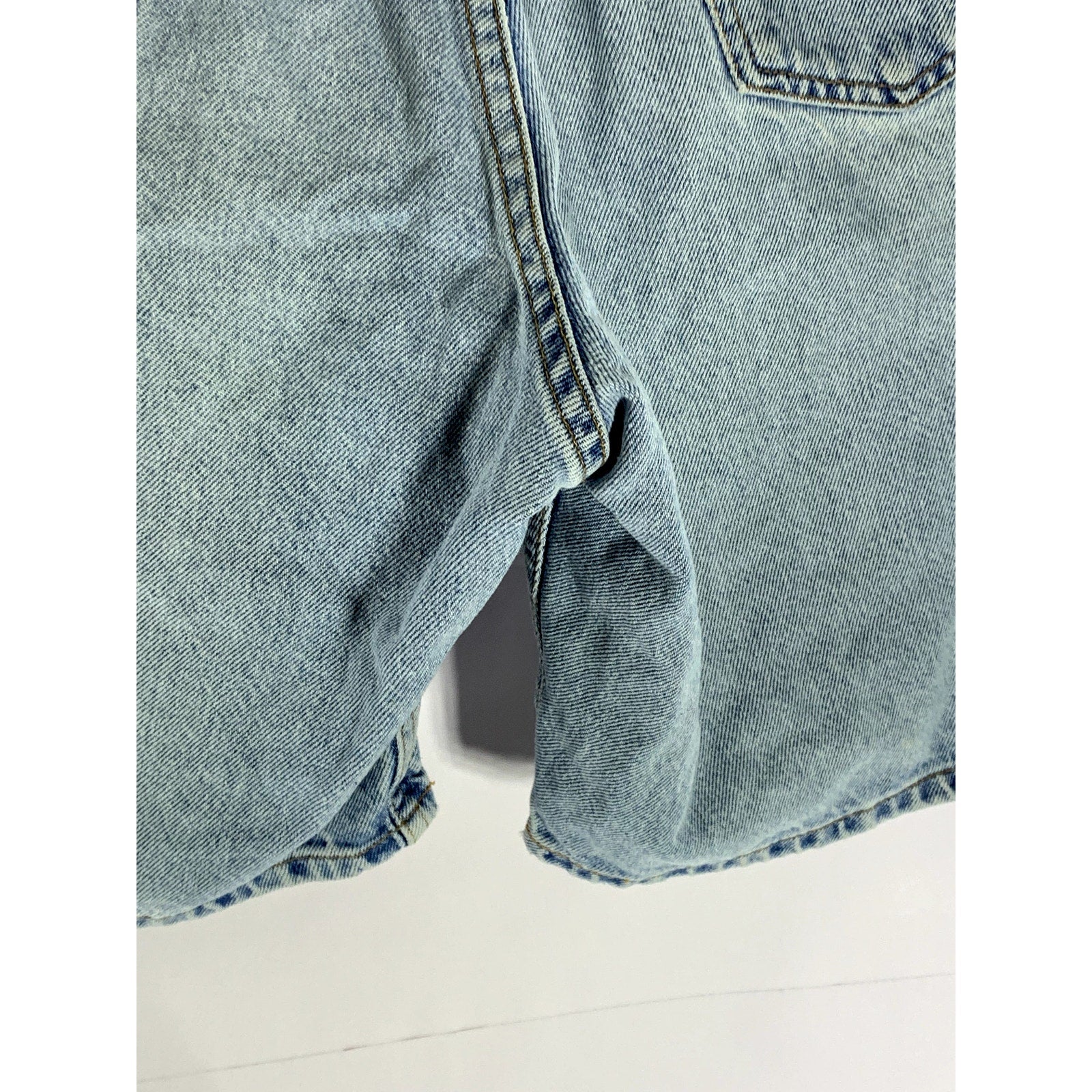 LEVI'S Men's Vintage Light Blue Denim 550 Relaxed-Fit Five-Pocket Shorts SZ 34