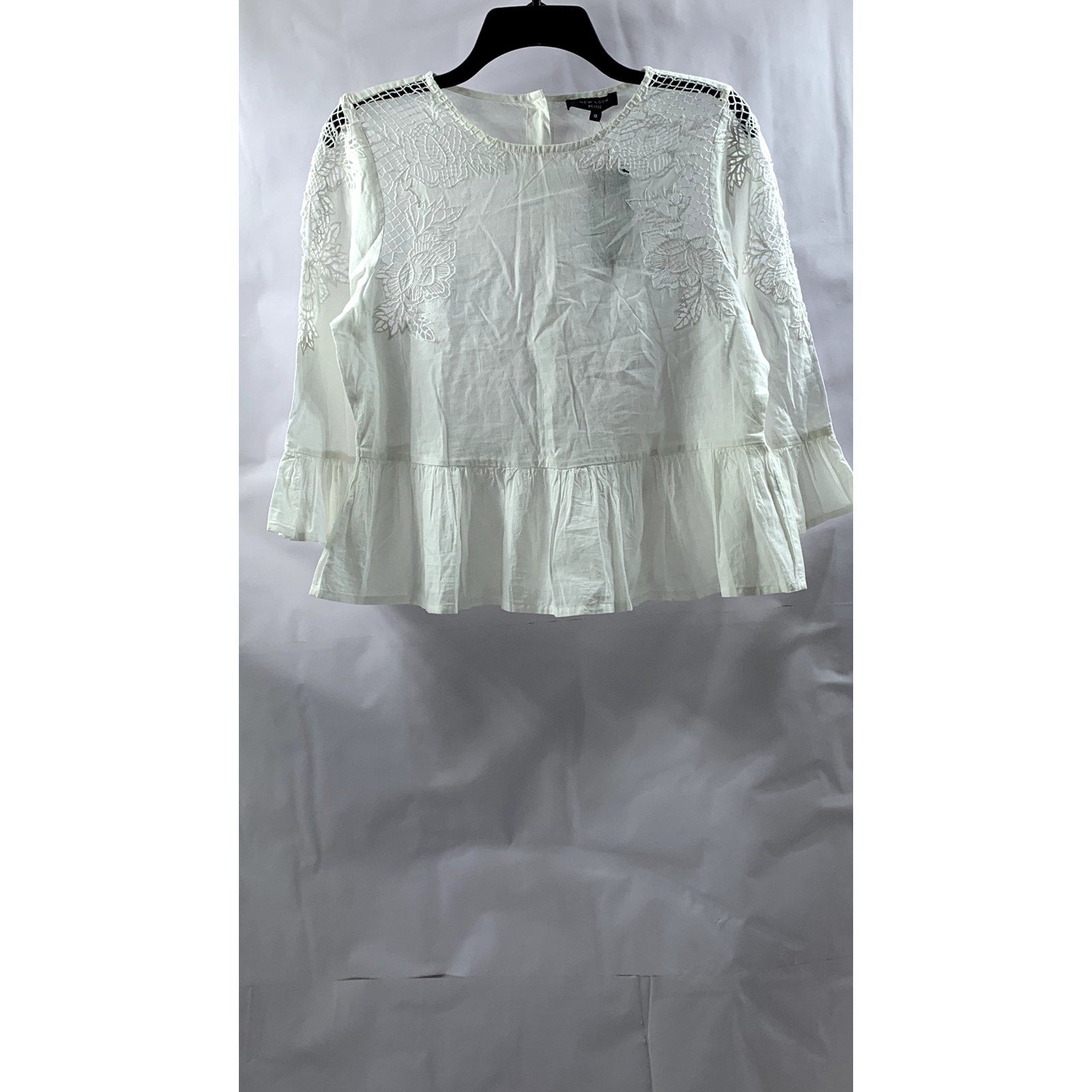 NEW LOOK Women's Petite White Crewneck Floral Cutwork Long Sleeve Ruffle Top SZ6
