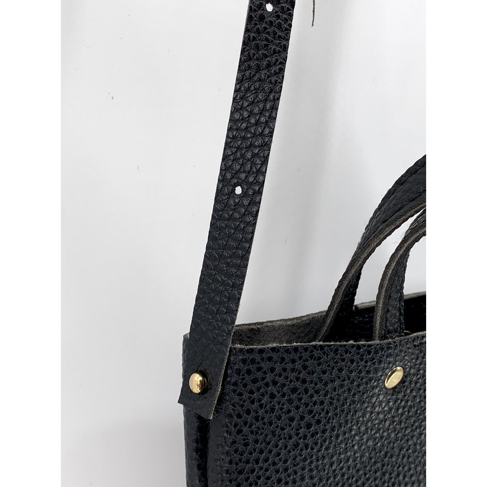 UNBRANDED Women's Black Faux Leather Small Crossbody Bag