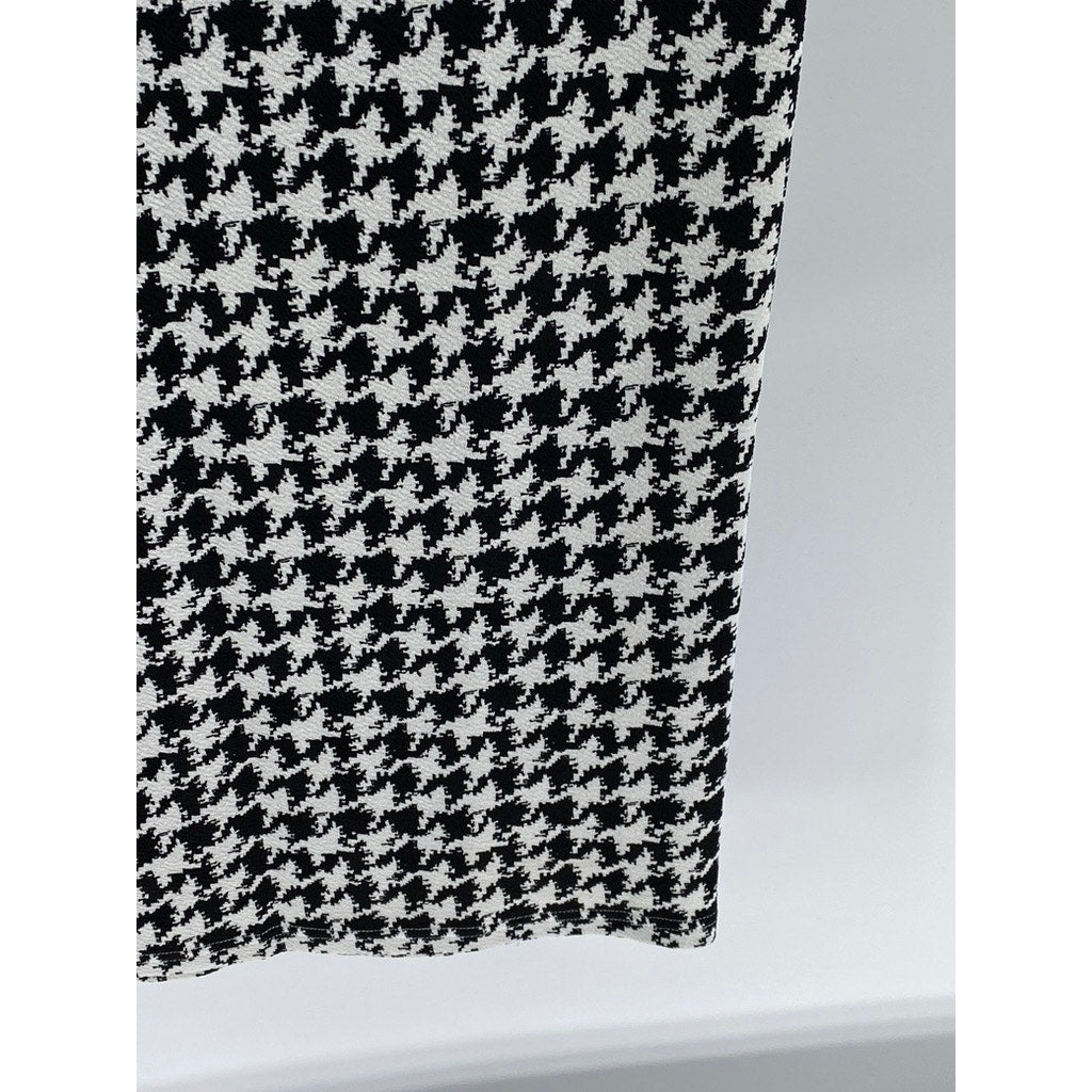 SHEIN Women's Black-White Houndstooth Print Mock-Neck Bodycon Midi Dress SZ 8/10