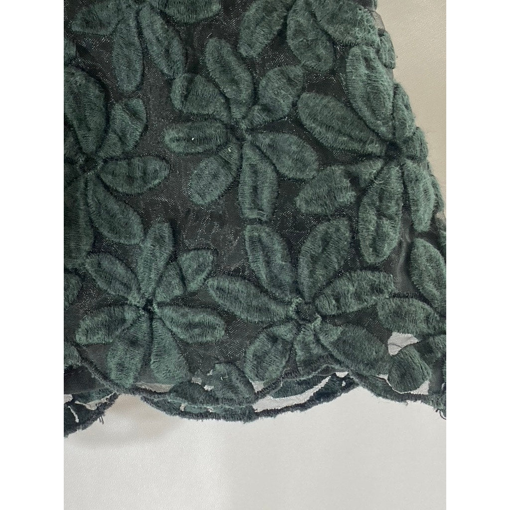 PINKYOTTO Women's Black Floral Crochet Lace Shorts SZ XS