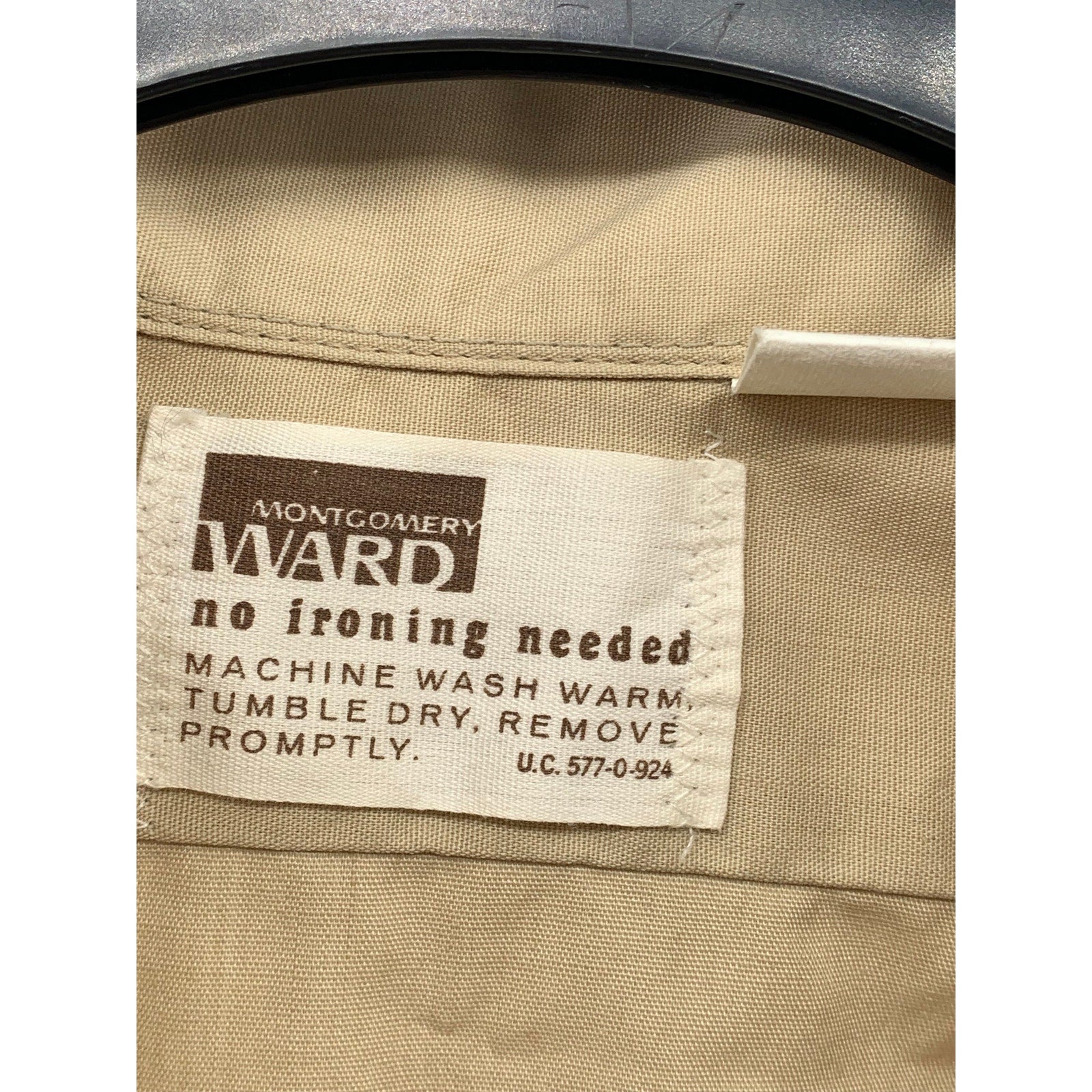 MONTGOMERY WARD Men's Tan Vintage 70's Button-Up Long Sleeve Shirt SZ S