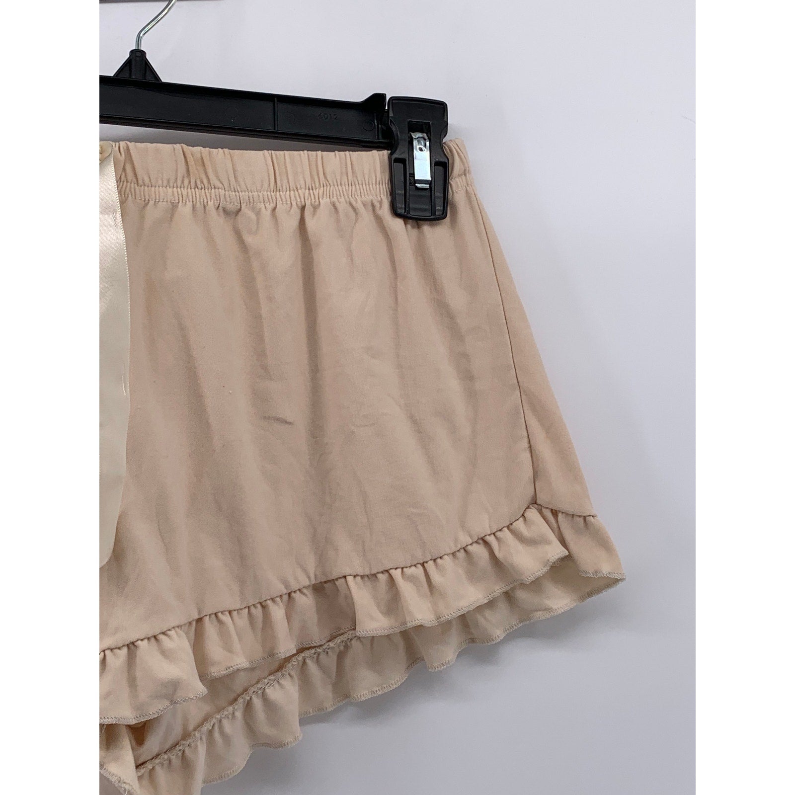 FASHION NOVA Women's Beige Ruffle-Hem Drawstring Relaxed-Fit Pajama Shorts SZ M