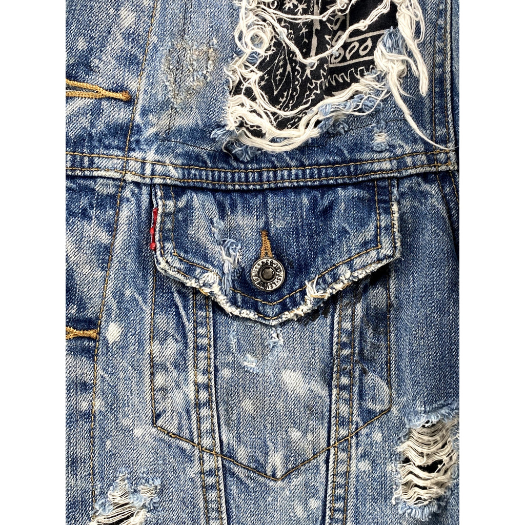 LEVI'S Men's Medium Wash Distressed Patchwork Streetwear Button-Up Jacket SZ M/L