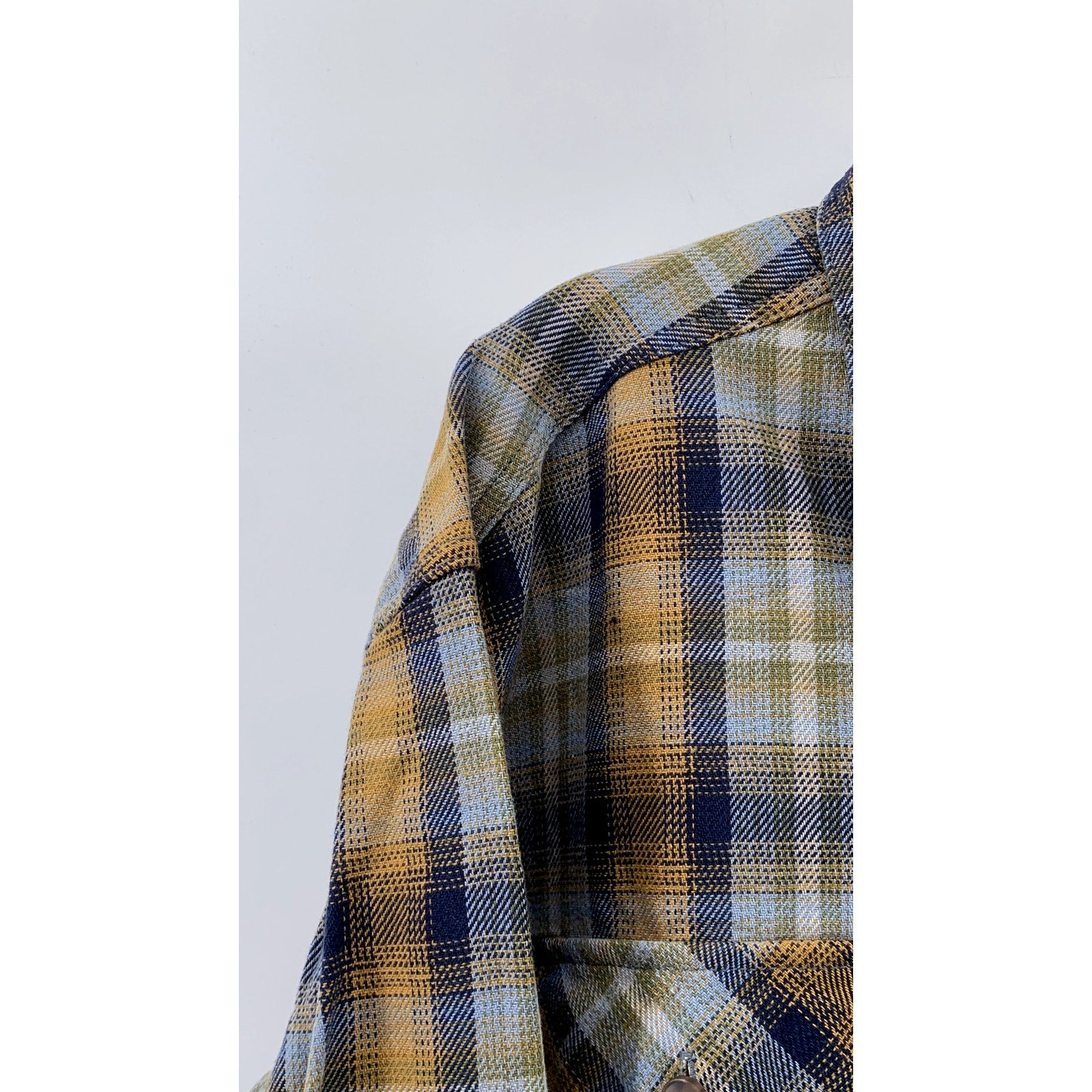 DULUTH TRADING CO. Men's Blue-Yellow Plaid Regular-Fit Button-Up Shirt SZ L