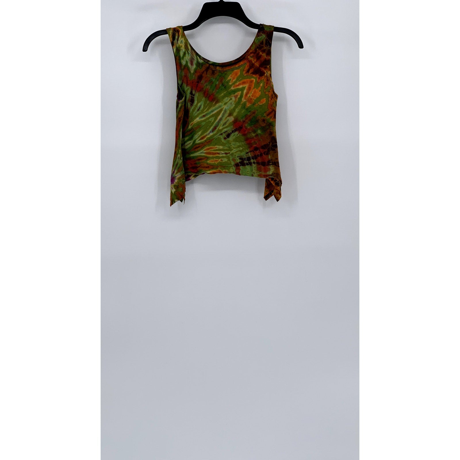 SACRED THREADS Women's Green-Multi Print Asymmetrical Hem Cropped Tank Top SZ OS