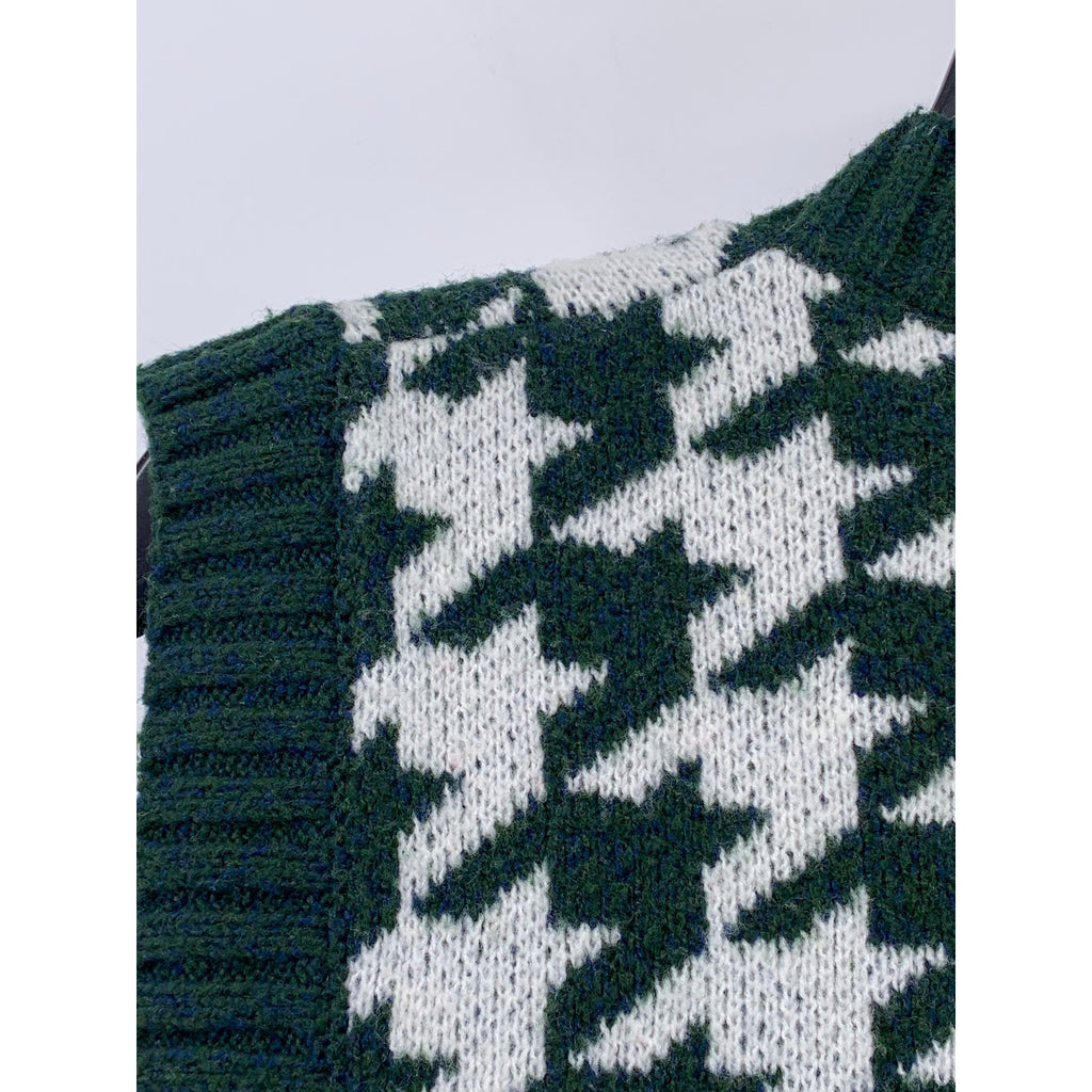 SHEIN Women's Dark Green-White Houndstooth V-Neck Knit Sweater Vest SZ M