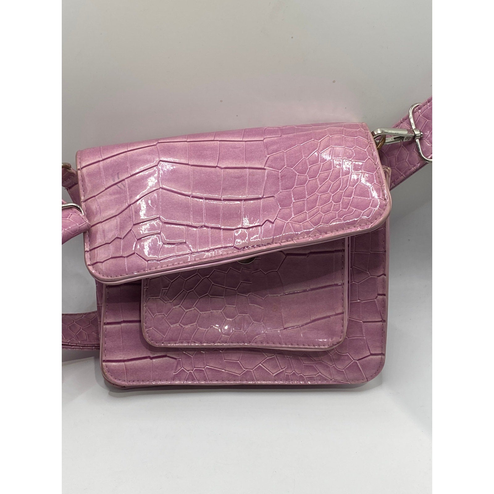HVISK Women's Pastel Purple Faux-Leather Cayman Pocket Crossbody Purse