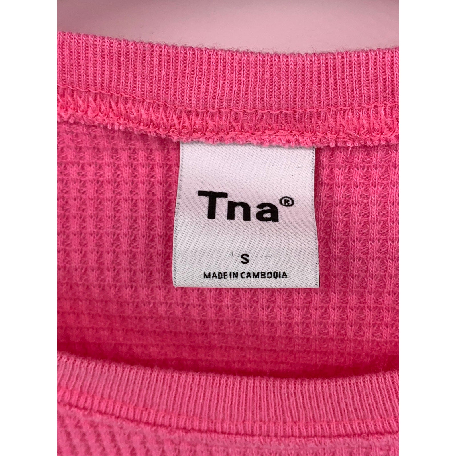TNA Women's Pink Waffle-Knit Crewneck Long Sleeve Casual Cropped Top SZ S