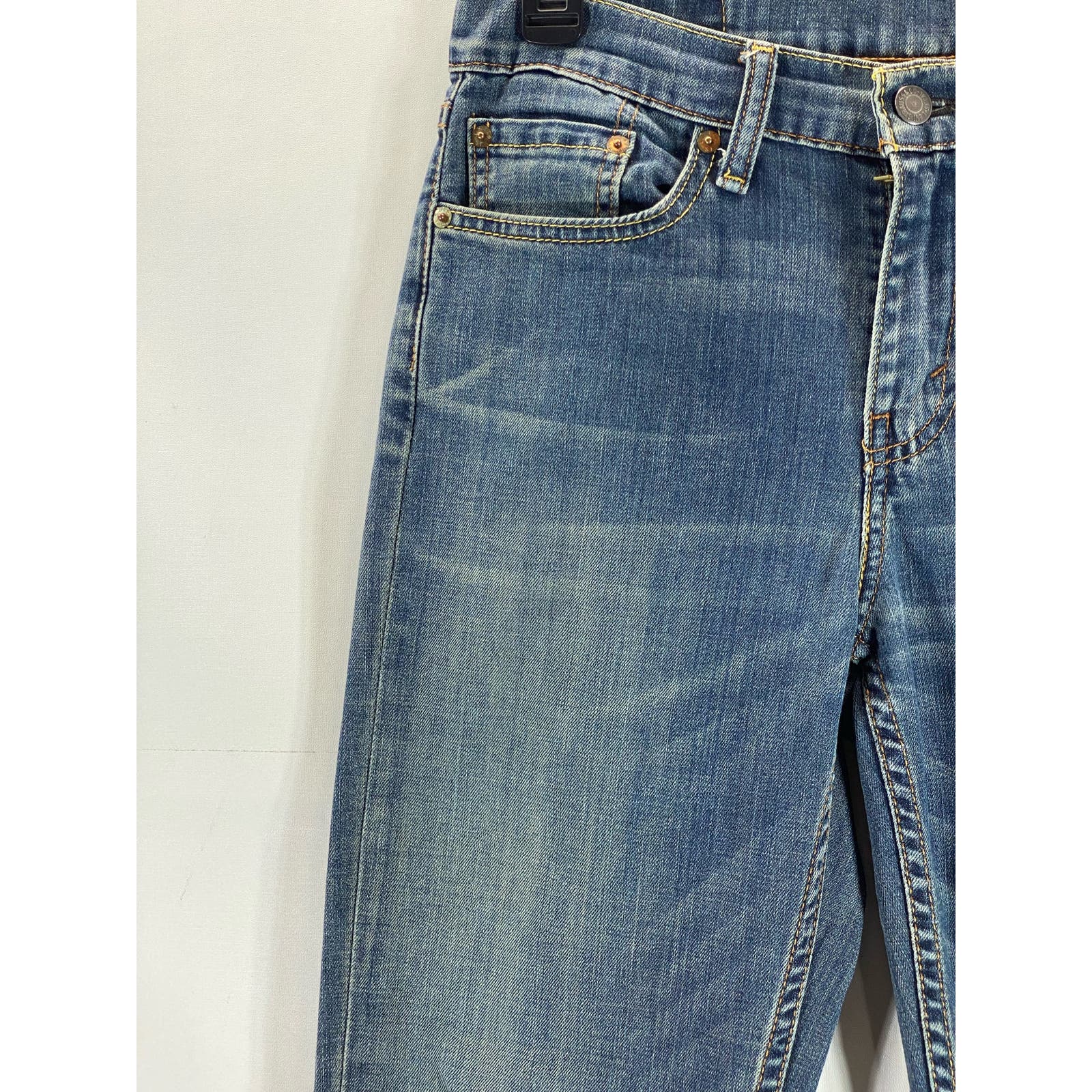 LEVI'S Men's Medium Wash Stretch 514 Straight Fit Five-Pocket Jeans SZ 30X30