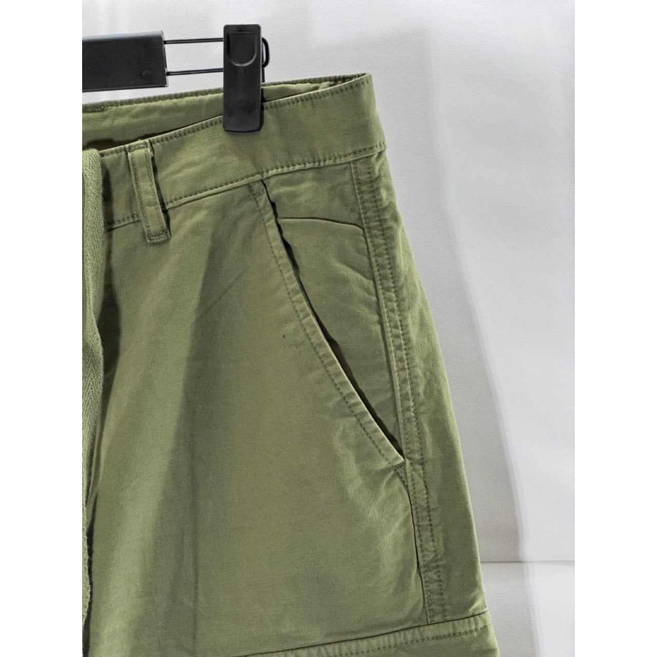 UNIQLO Men's Green Cargo Straight-Leg Pants SZ M