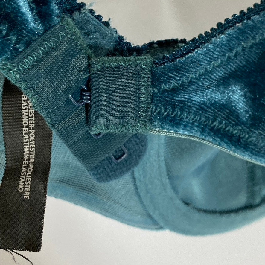 OUT FROM UNDER Women's Blue Eyelet Trim Velvet Underwire Bra SZ M