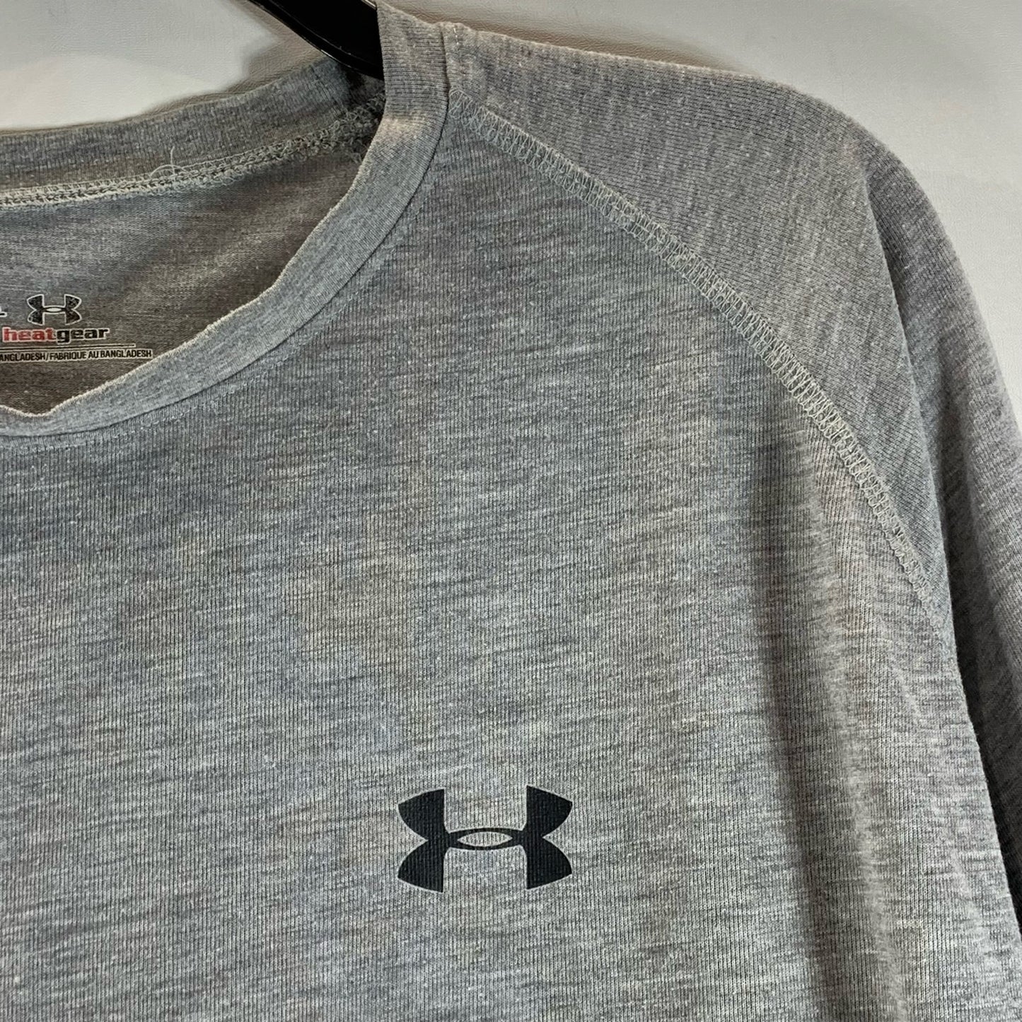 UNDER ARMOUR Men's Gray Crewneck HeatGear Short Sleeve T-Shirt SZ XL