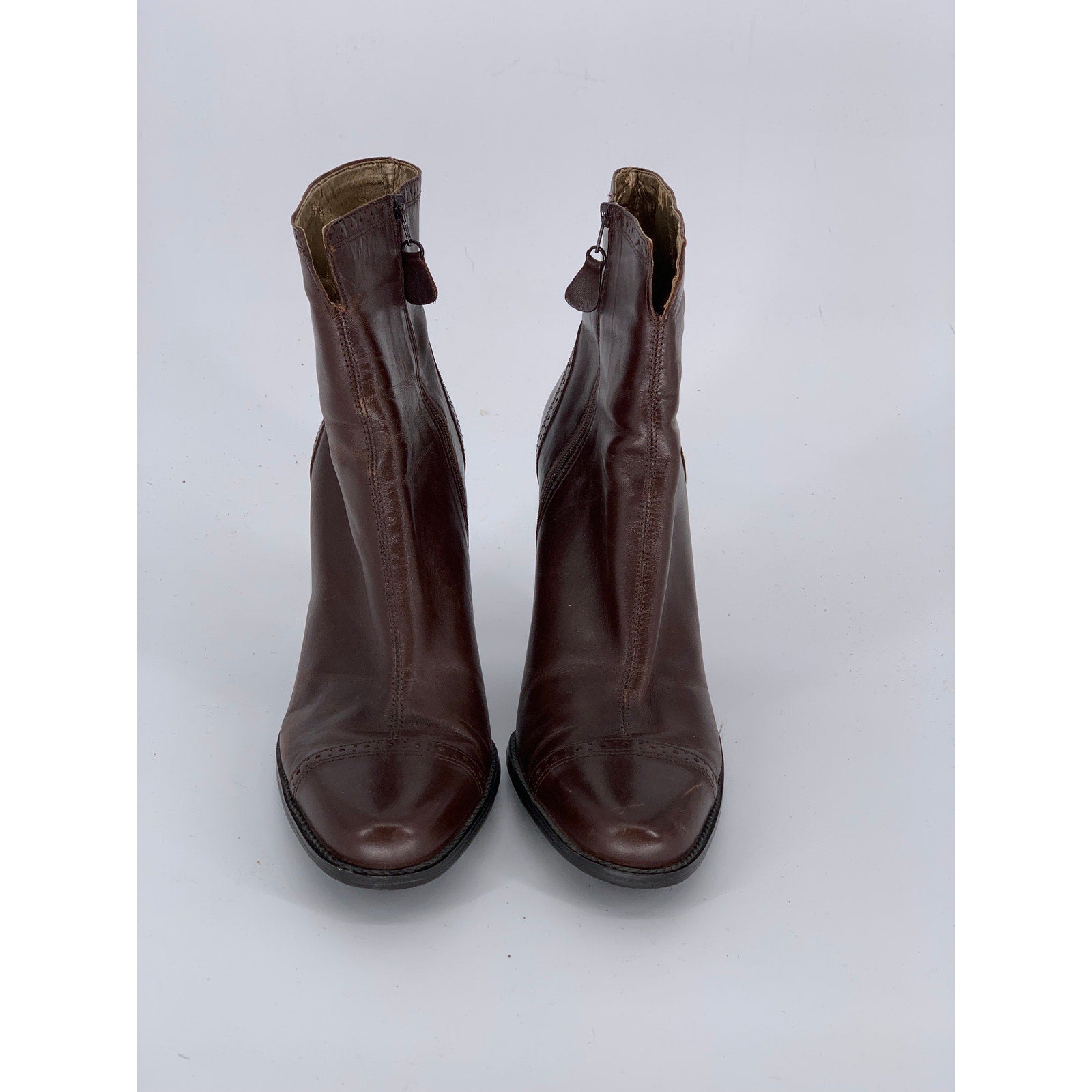 BCBGIRLS Women's Brown Leather Round-Toe Stiletto Ankle Boots SZ 9B