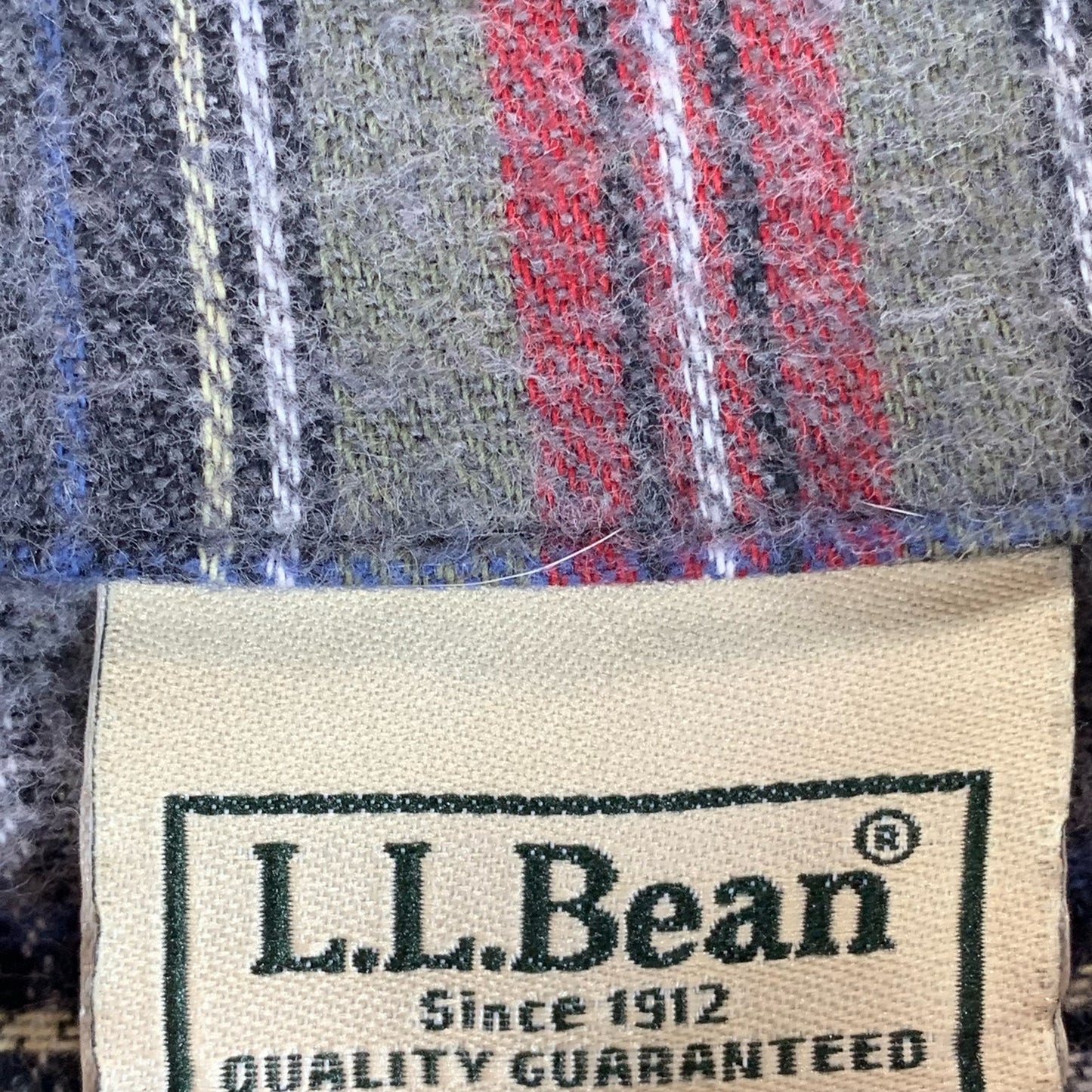 L.L. BEAN Men's Gray Stewart Scotch Plaid Button-Up Flannel Pajama Shirt SZ XL