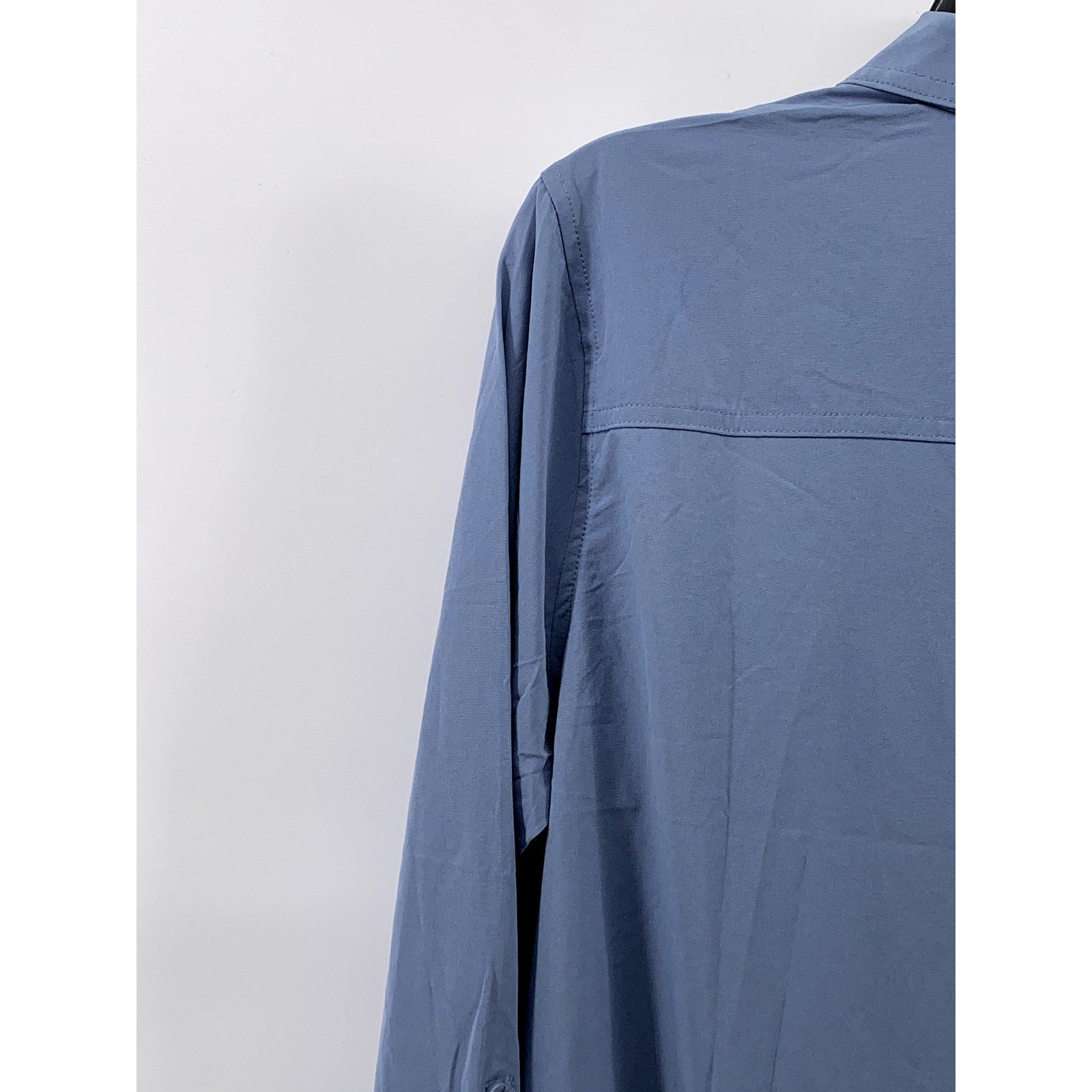 EDDIE BAUER Women's Blue Classic-Fit Button-Up Long Sleeve Top SZ M