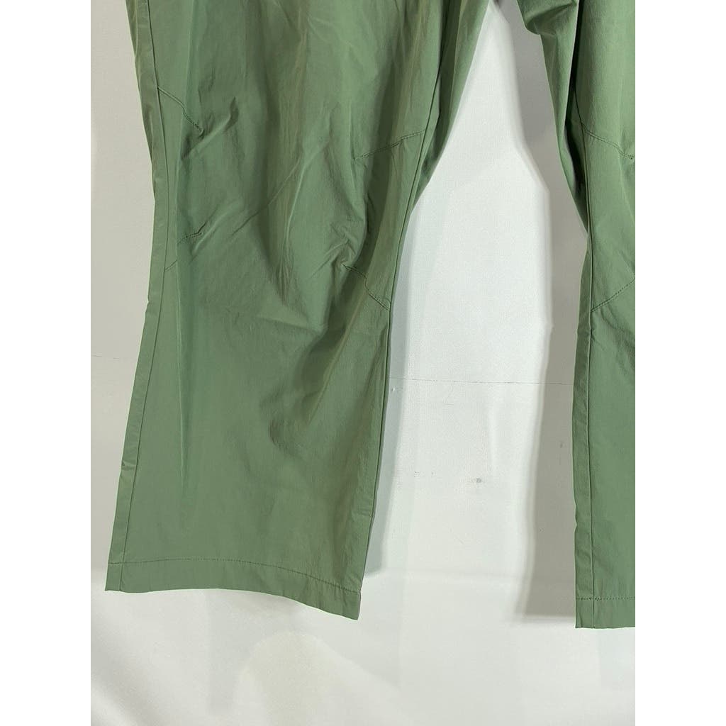 ULLA POPKEN Women's Plus Size Green Stretch Slant Zipper-Pockets Capri Pant SZ20