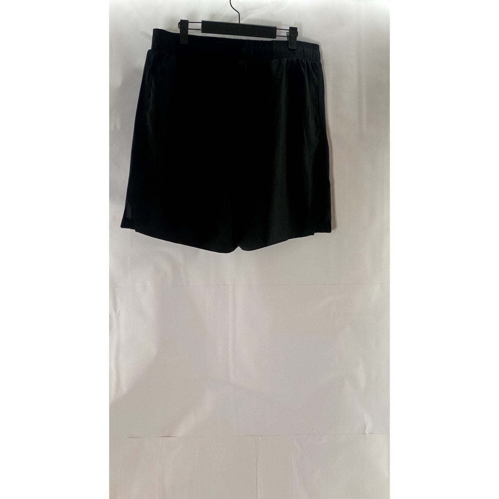 REEBOK Women's Black Solid Side-Zipper Pocket Pull-On Active Shorts SZ L