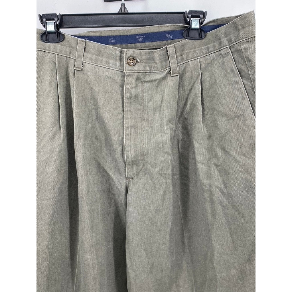 DOCKERS Men's Faded Olive Grey Vintage USA Flat Front Chino Pants SZ 38x29