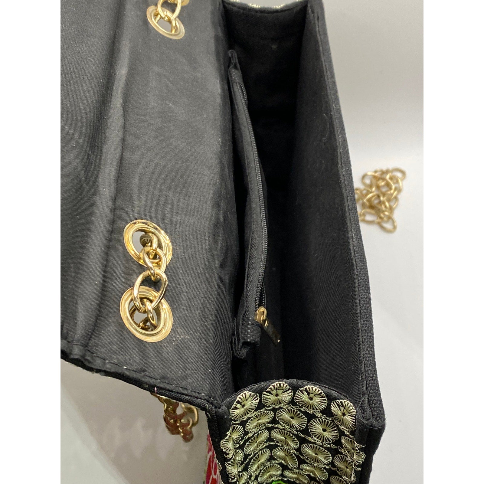 UNBRANDED Women's Black-Multi Dahlia Embroidered Flap Chain-Strap Bag