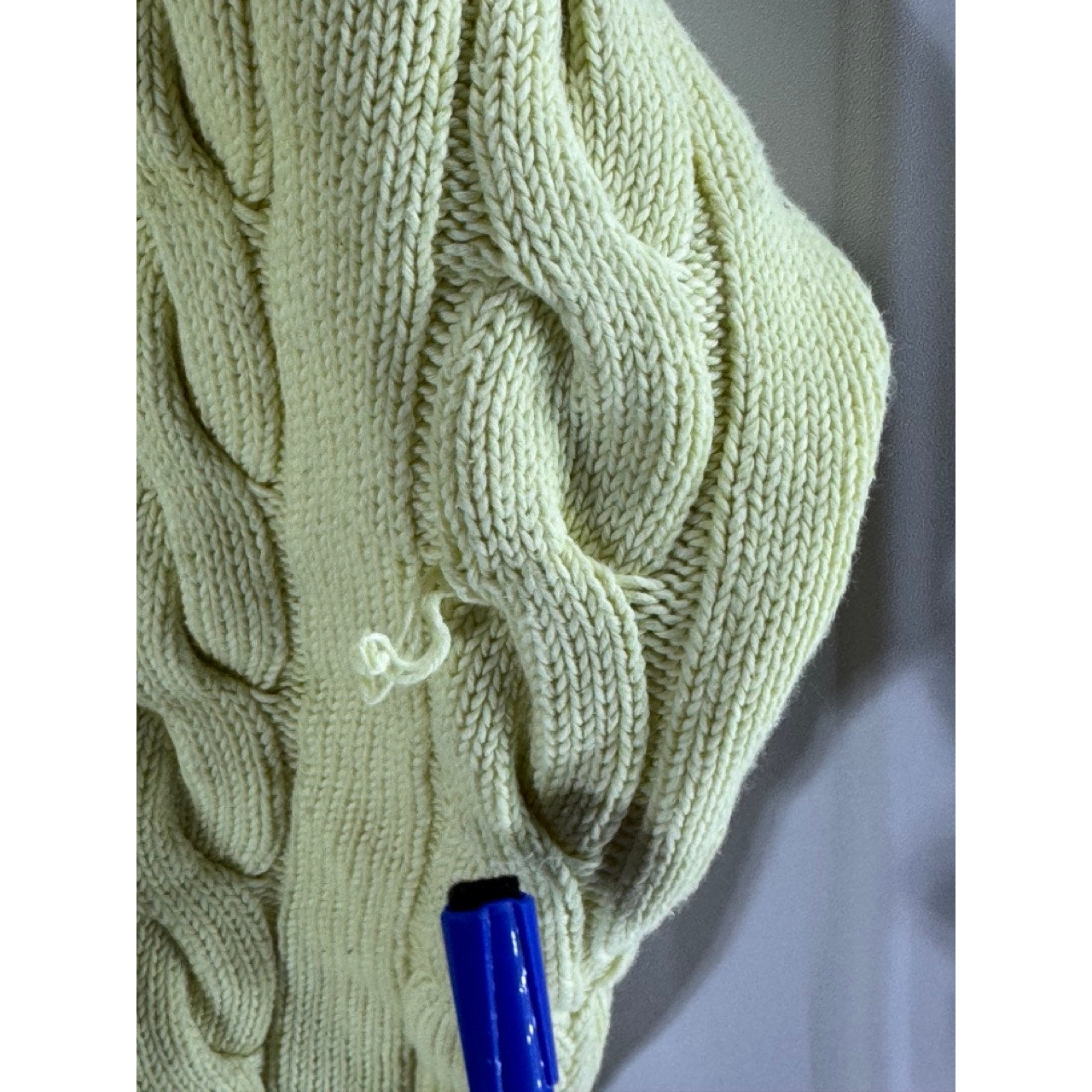 TNA ARITZIA Women's Yellow Cable-Knit V-Neck Dropped-Shoulder Clay Sweater SZ L