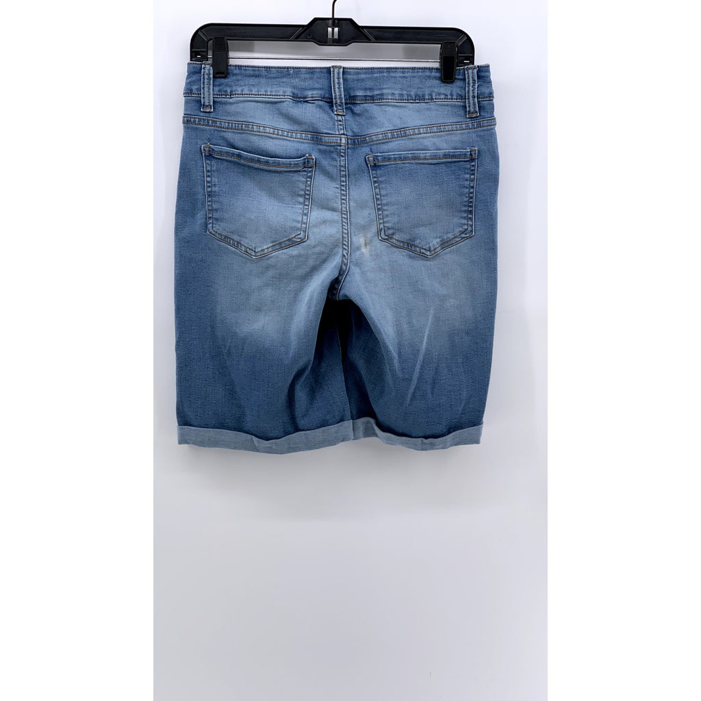 TIME & TRU Women's Light Wash Denim Distressed Bermuda Shorts SZ 4