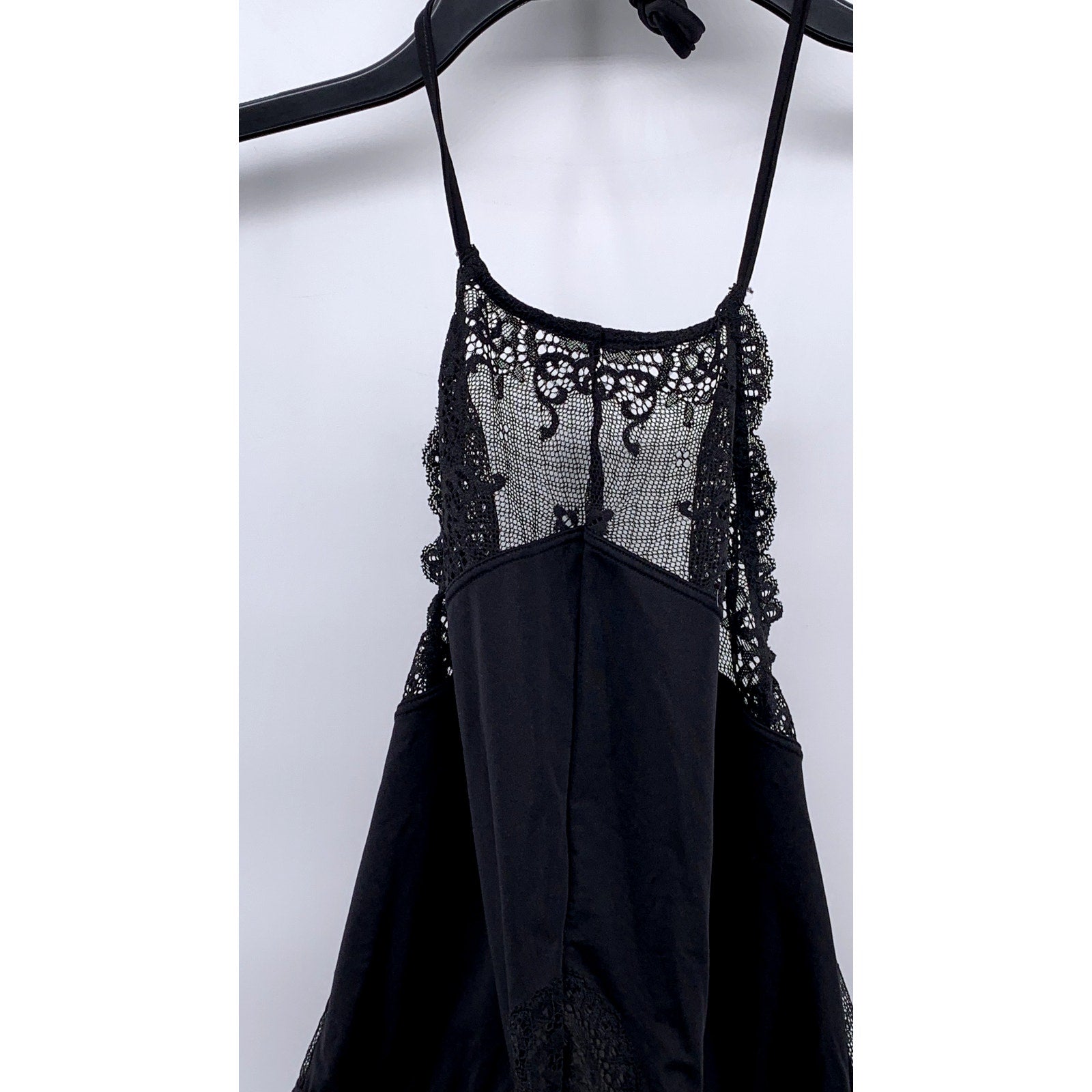 H&M Women's Black Lace-Trim Halter Open-Back Bodysuit SZ 6