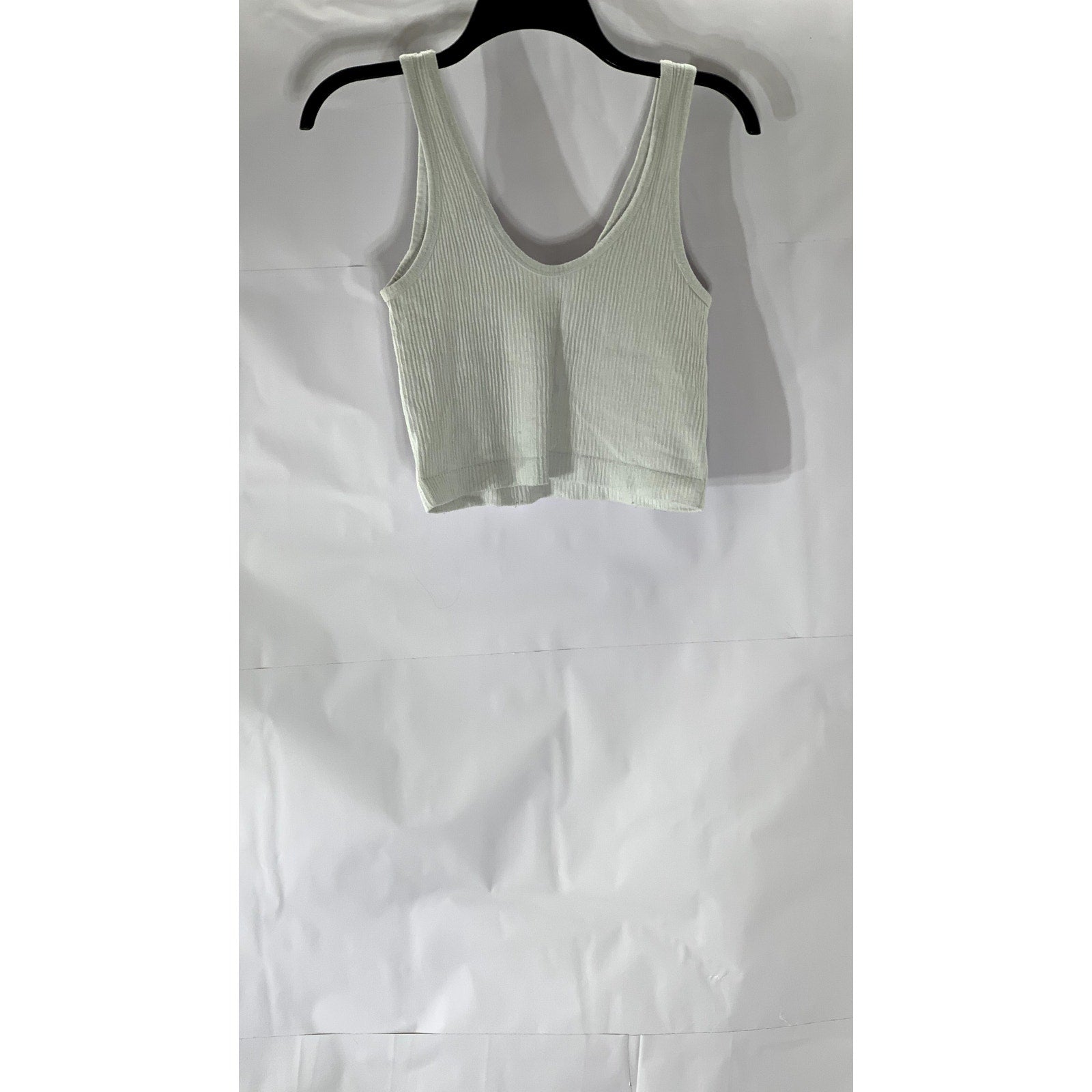 OUT FROM UNDER Women's White Ribbed Deep Scoop-Neck Cropped Tank Top SZ L