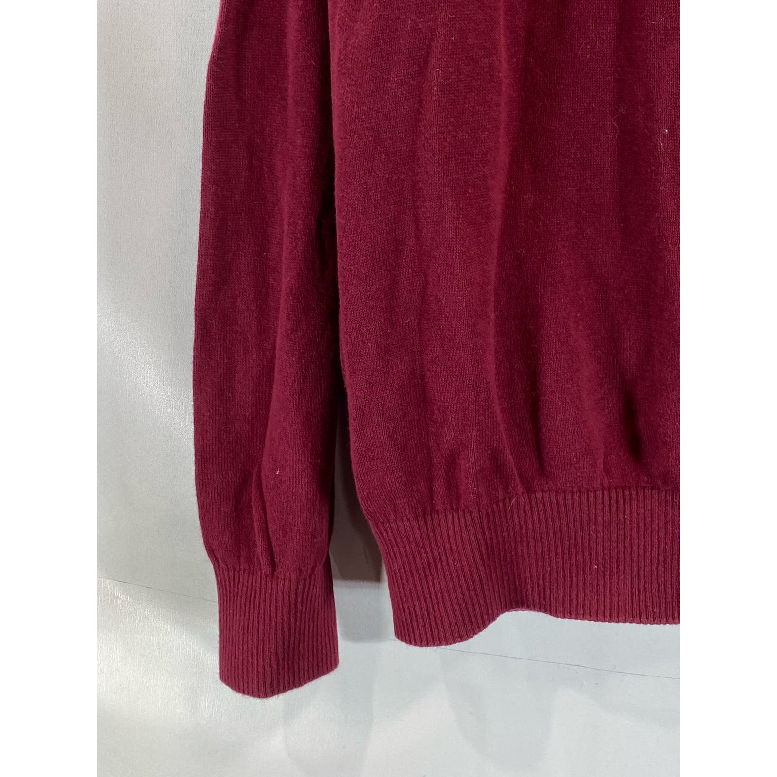 TOMMY HILFIGER Men's Sonoma Red V-Neck Pullover Sweater SZ L