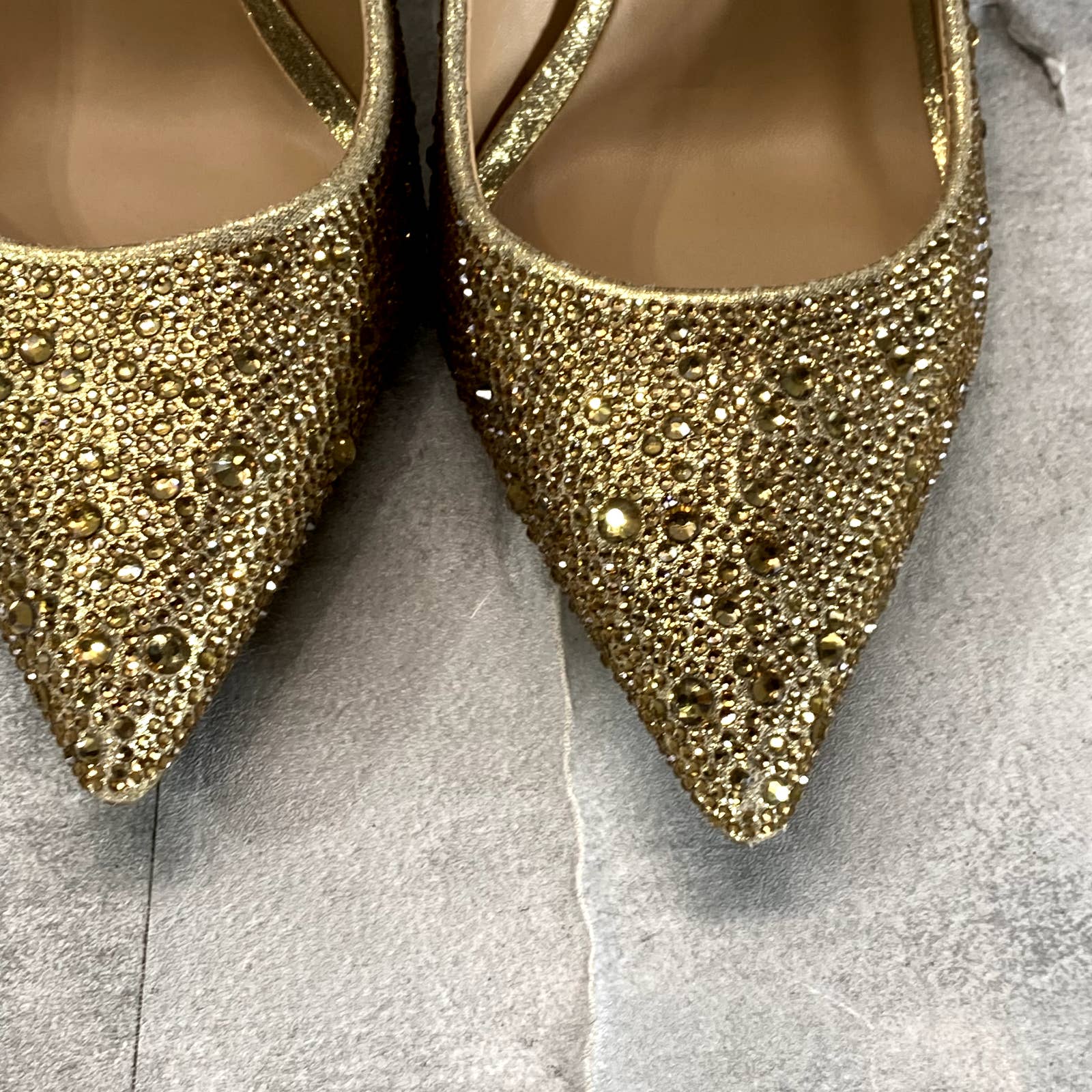 INC INTERNATIONAL Women's Gold Rhinestone Silvee Bow Pointed-Toe Pumps SZ 6